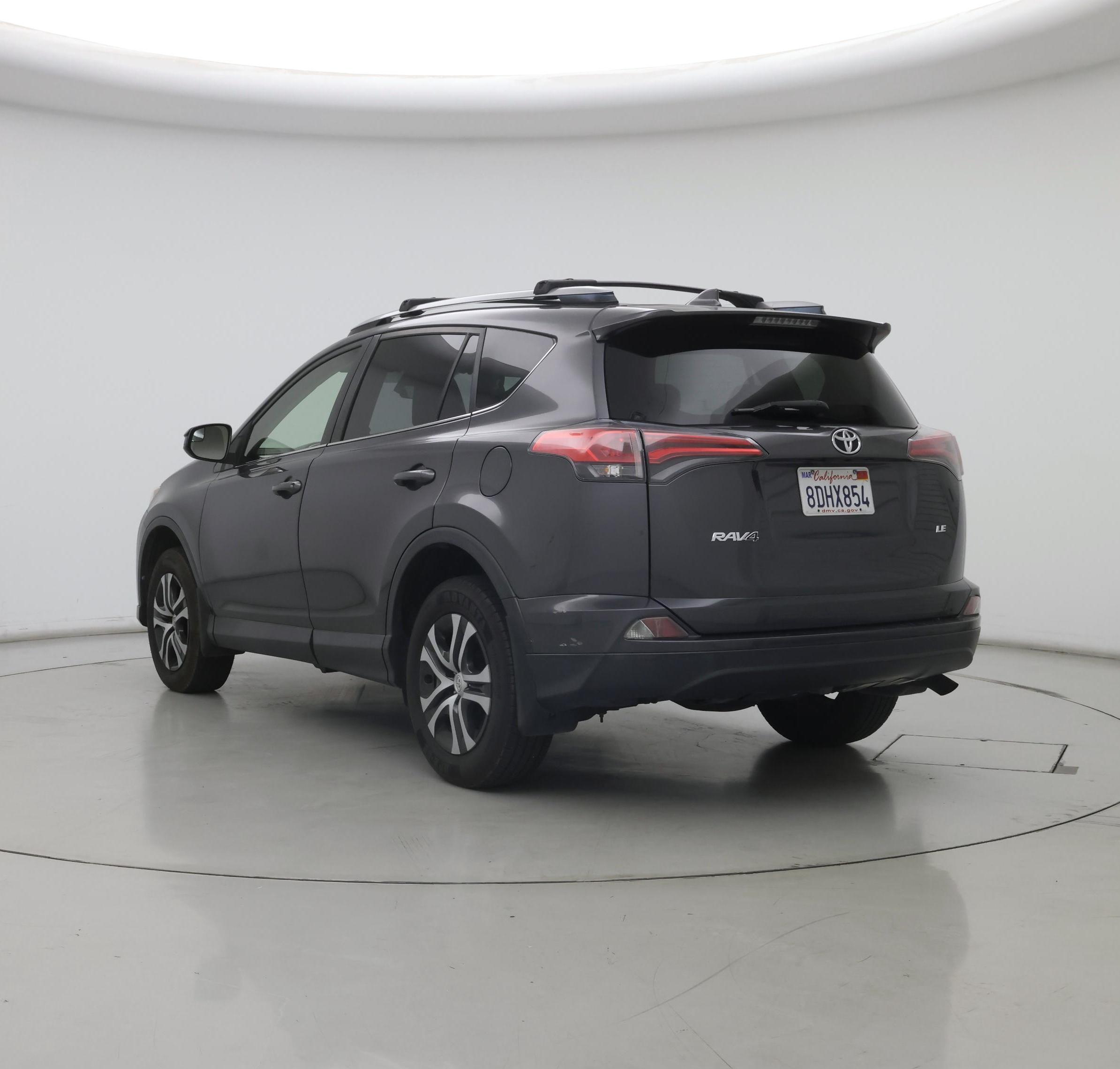 Thumbnail: 2018 Toyota RAV4 - 2