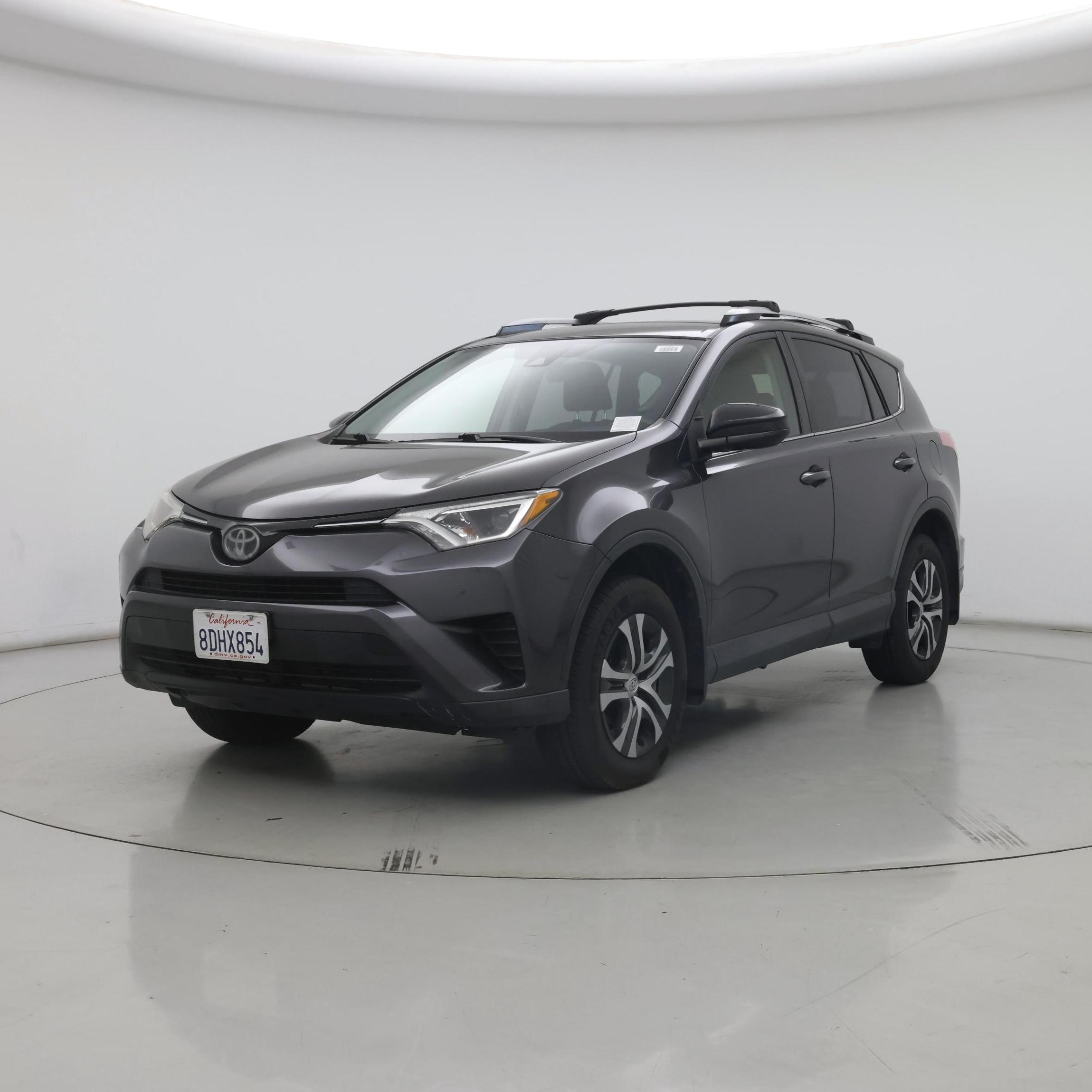 Thumbnail: 2018 Toyota RAV4 - 4