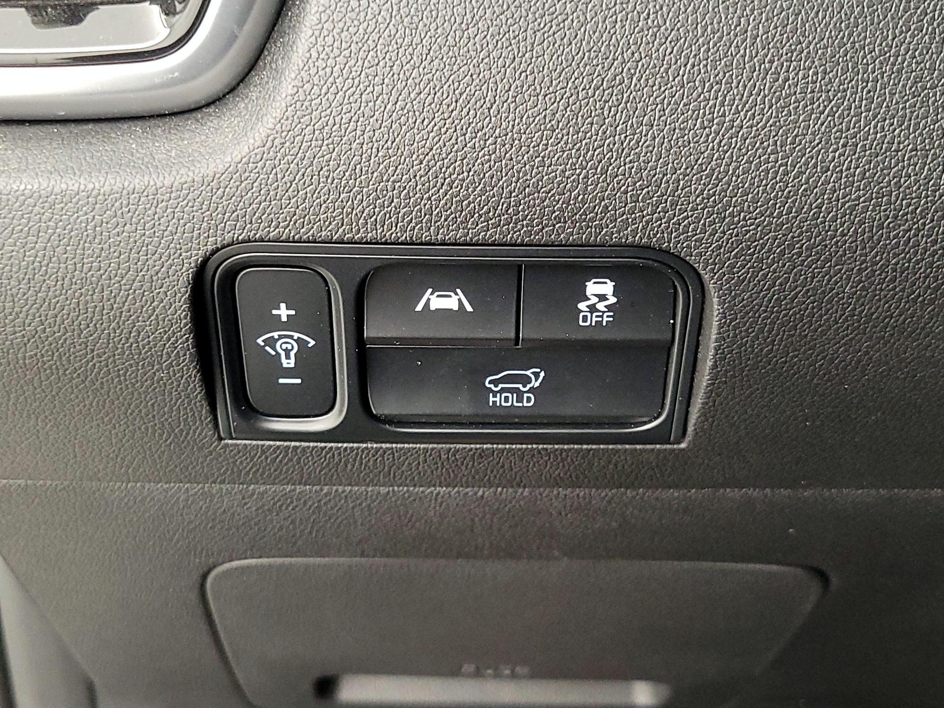 Thumbnail: 2023 Kia Sorento - 13