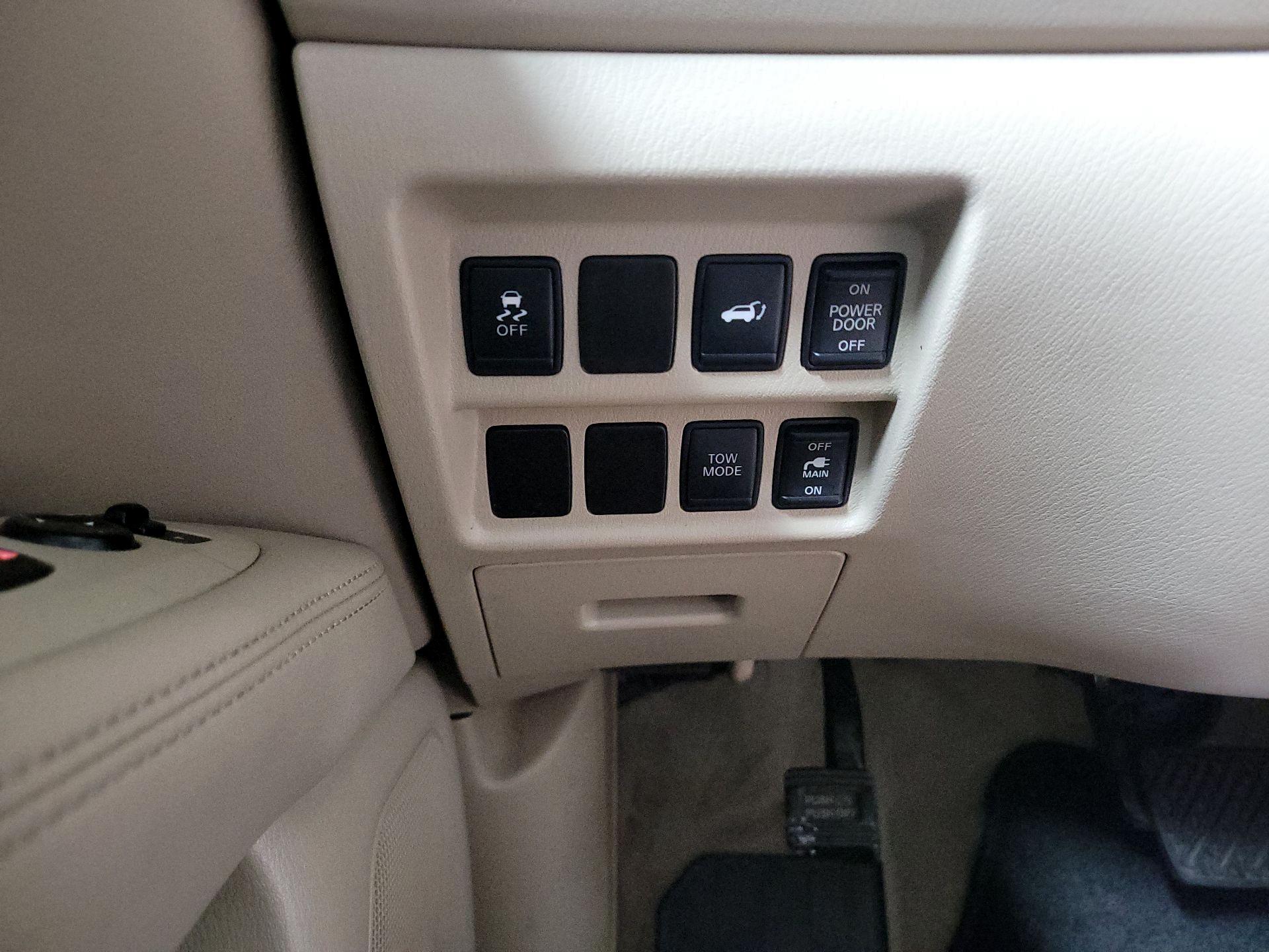 Thumbnail: 2014 Nissan Pathfinder - 13