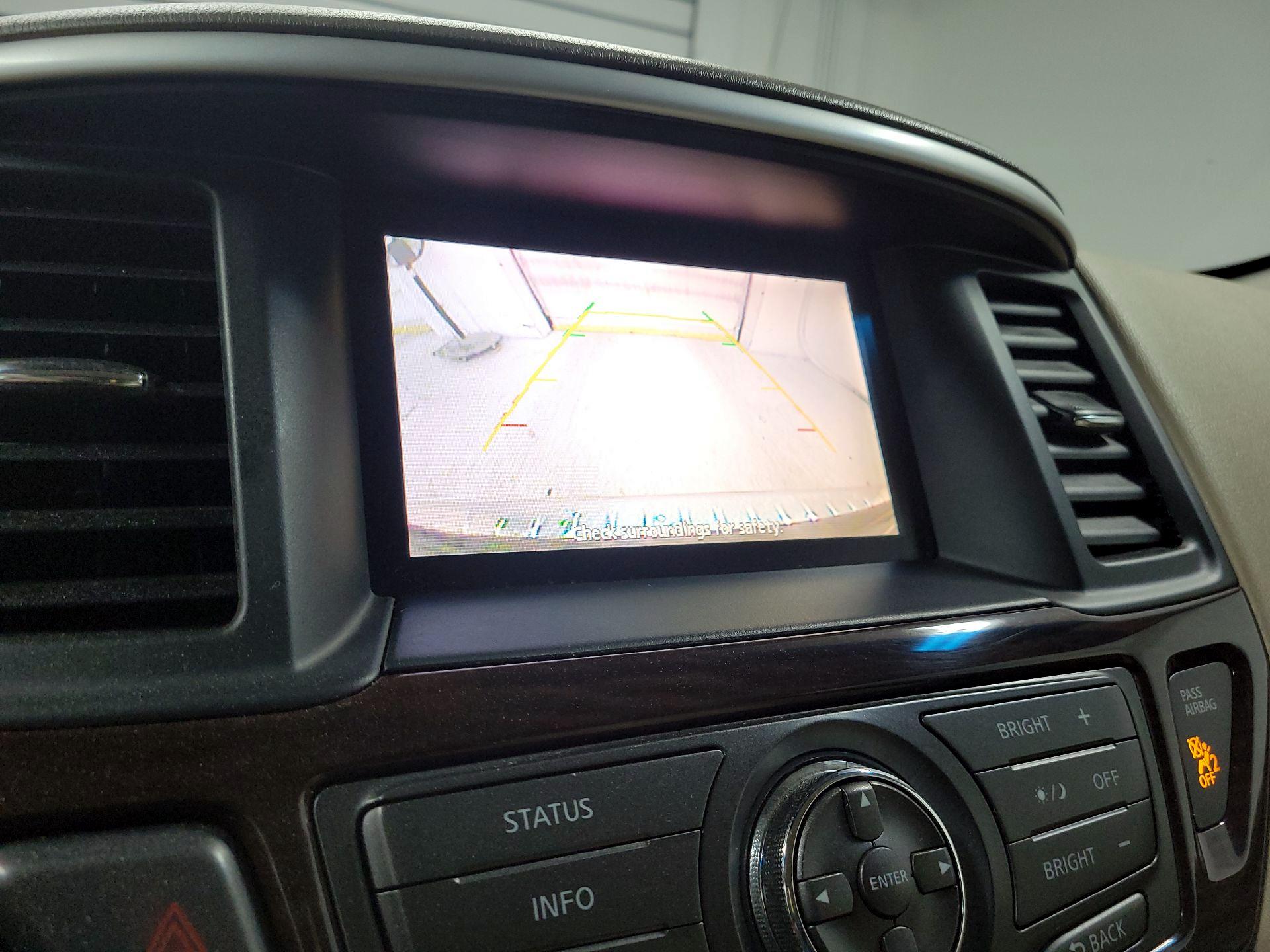 Thumbnail: 2014 Nissan Pathfinder - 14