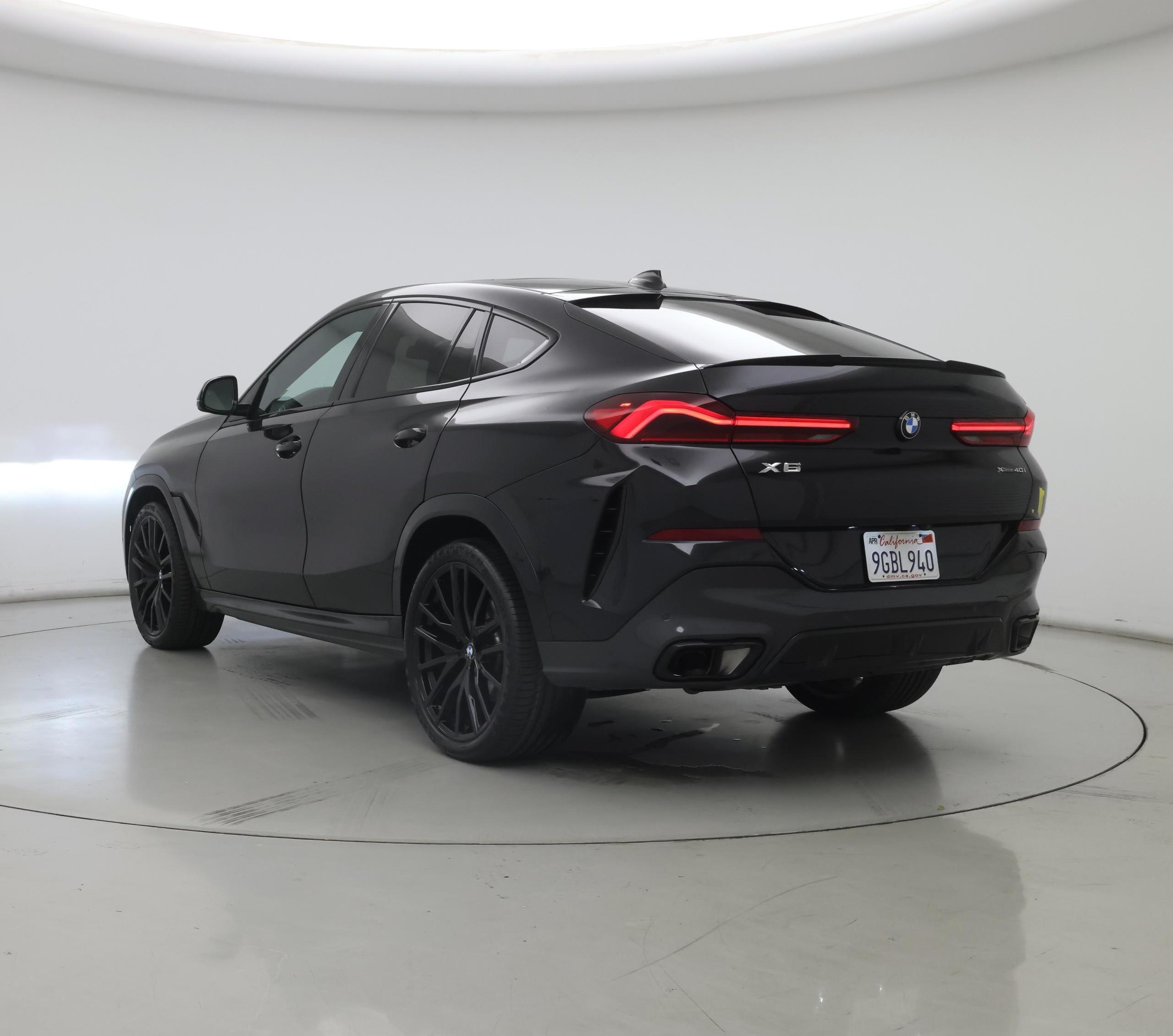 Thumbnail: 2023 BMW X6 - 2