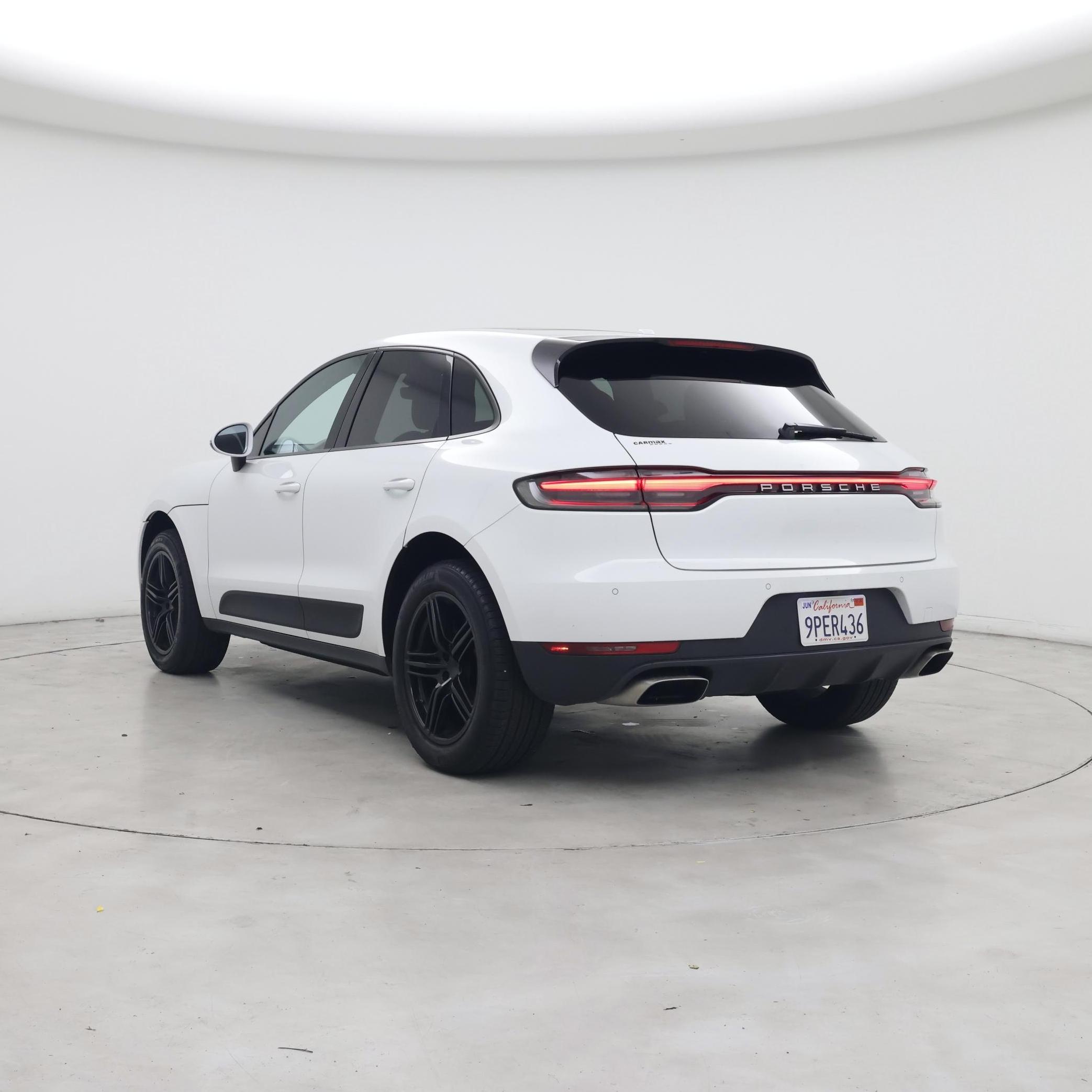 Thumbnail: 2020 Porsche Macan - 2