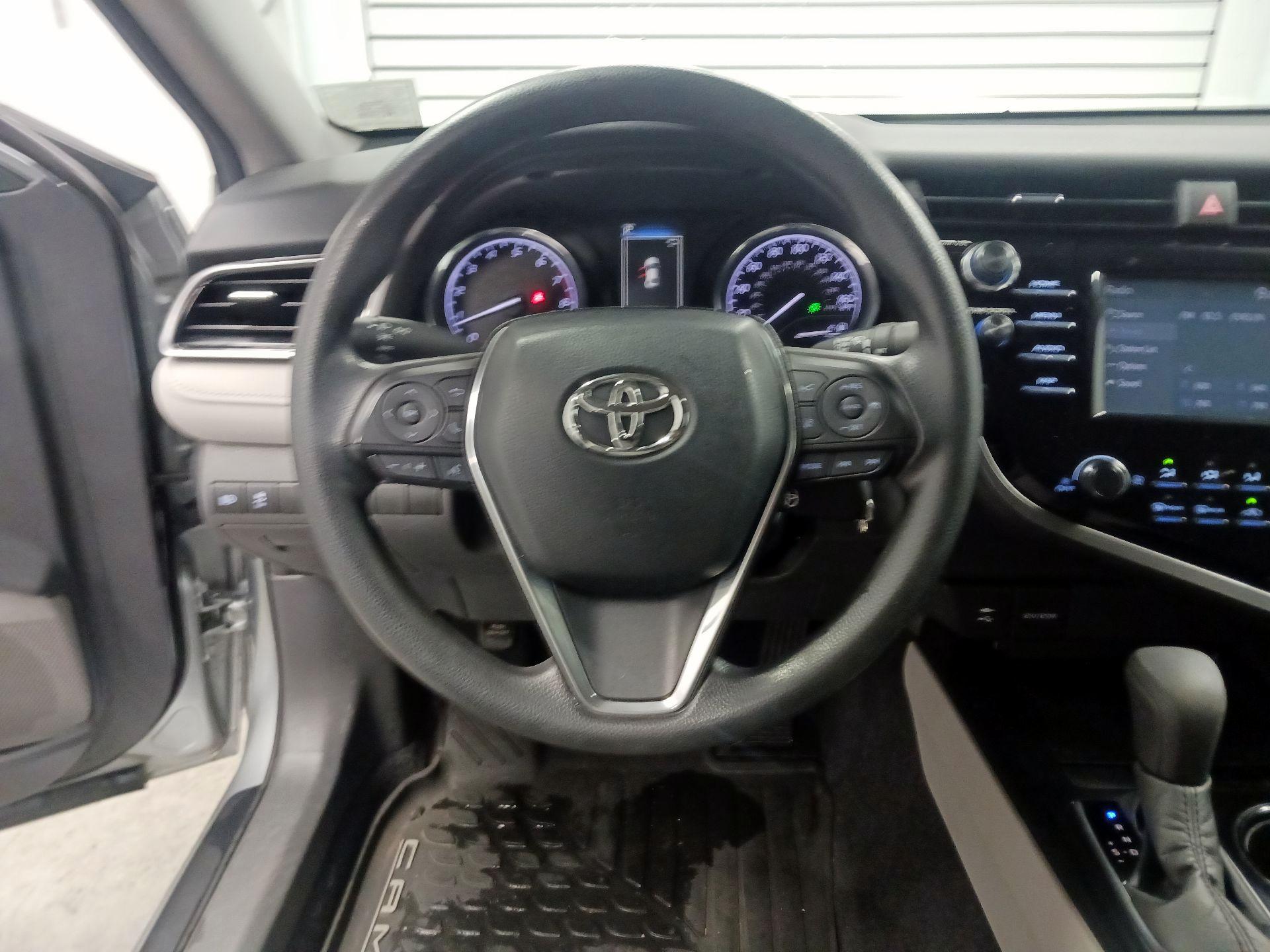 Thumbnail: 2019 Toyota Camry - 10