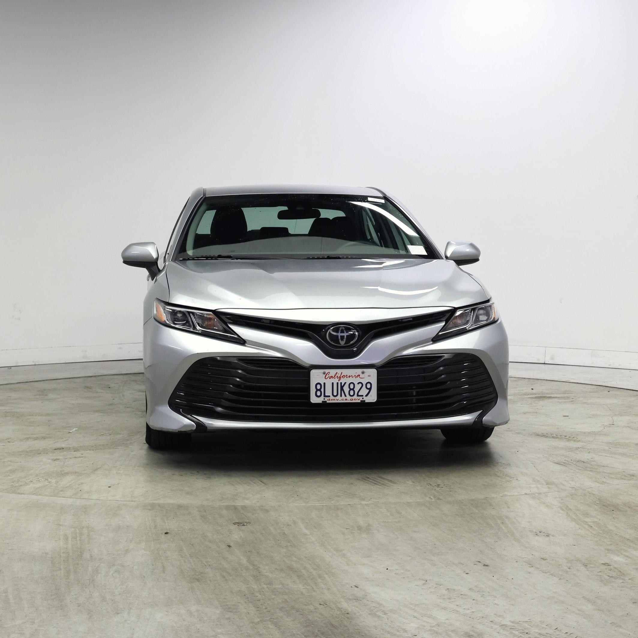 Thumbnail: 2019 Toyota Camry - 5