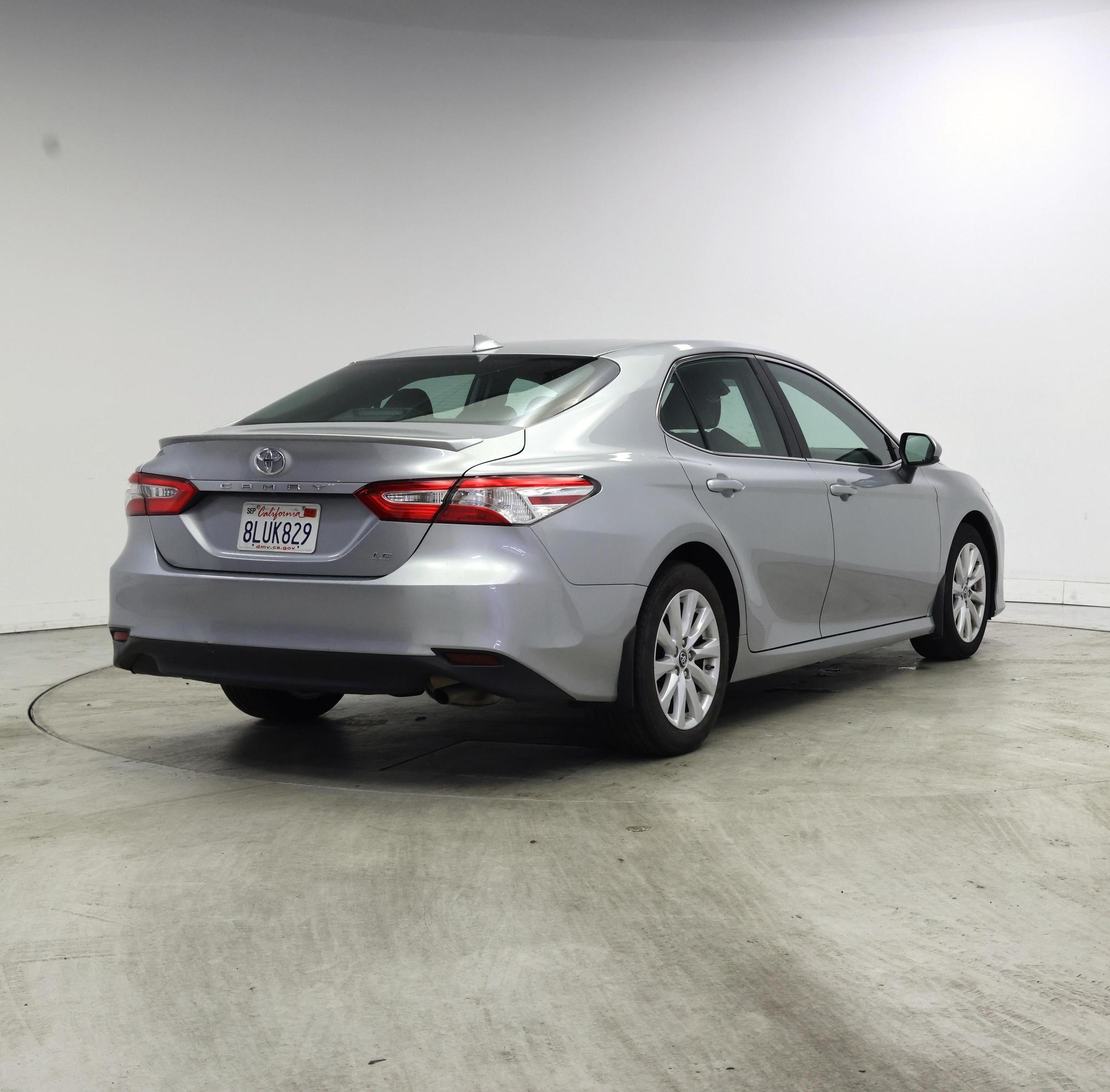 Thumbnail: 2019 Toyota Camry - 8