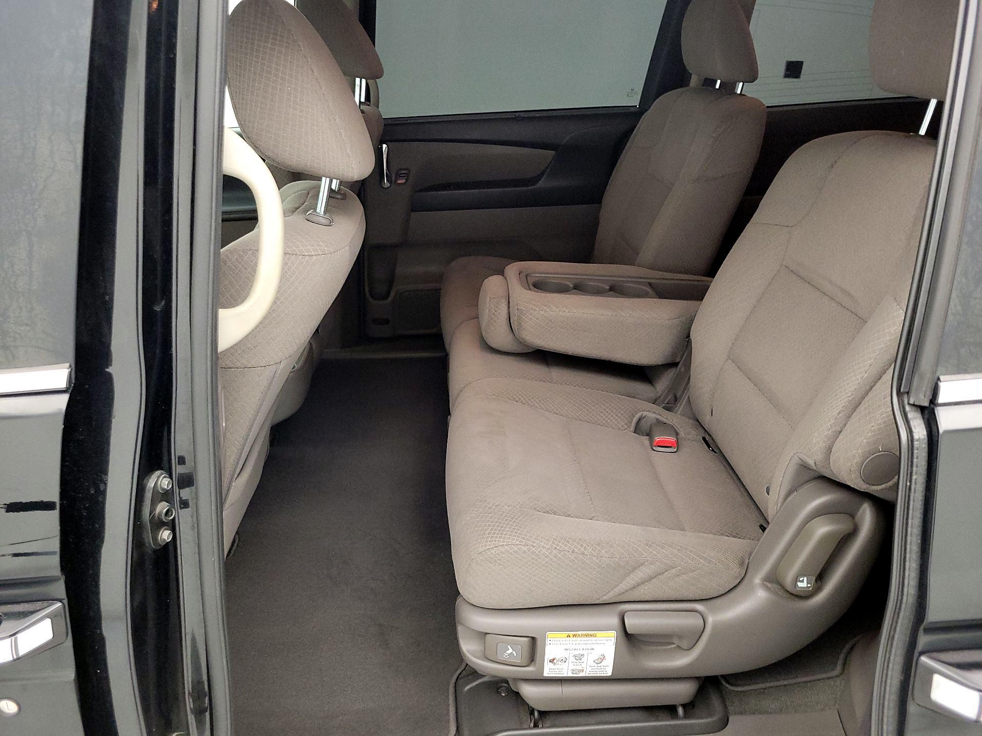 Thumbnail: 2014 Honda Odyssey - 18