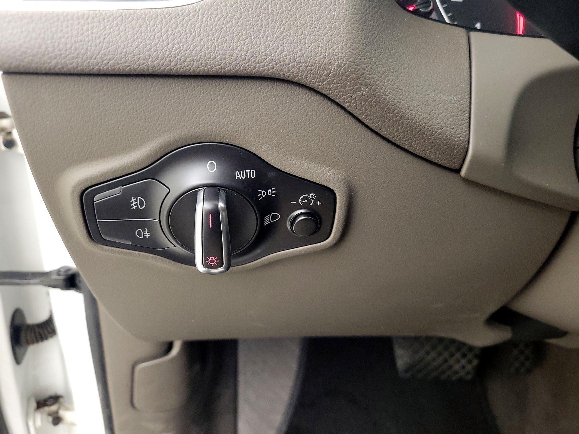 Thumbnail: 2015 Audi Q5 - 13