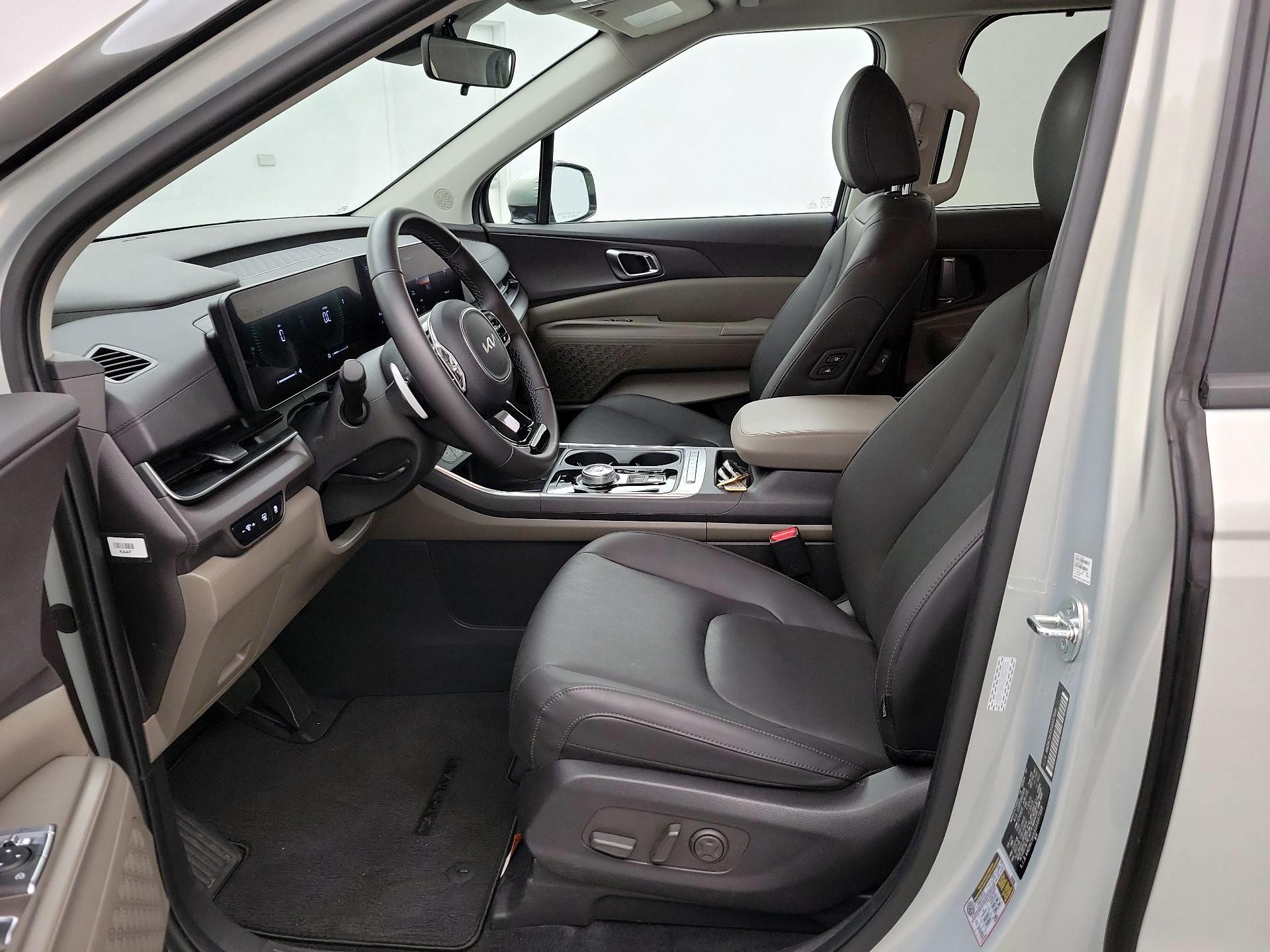 Thumbnail: 2025 Kia Carnival - 11