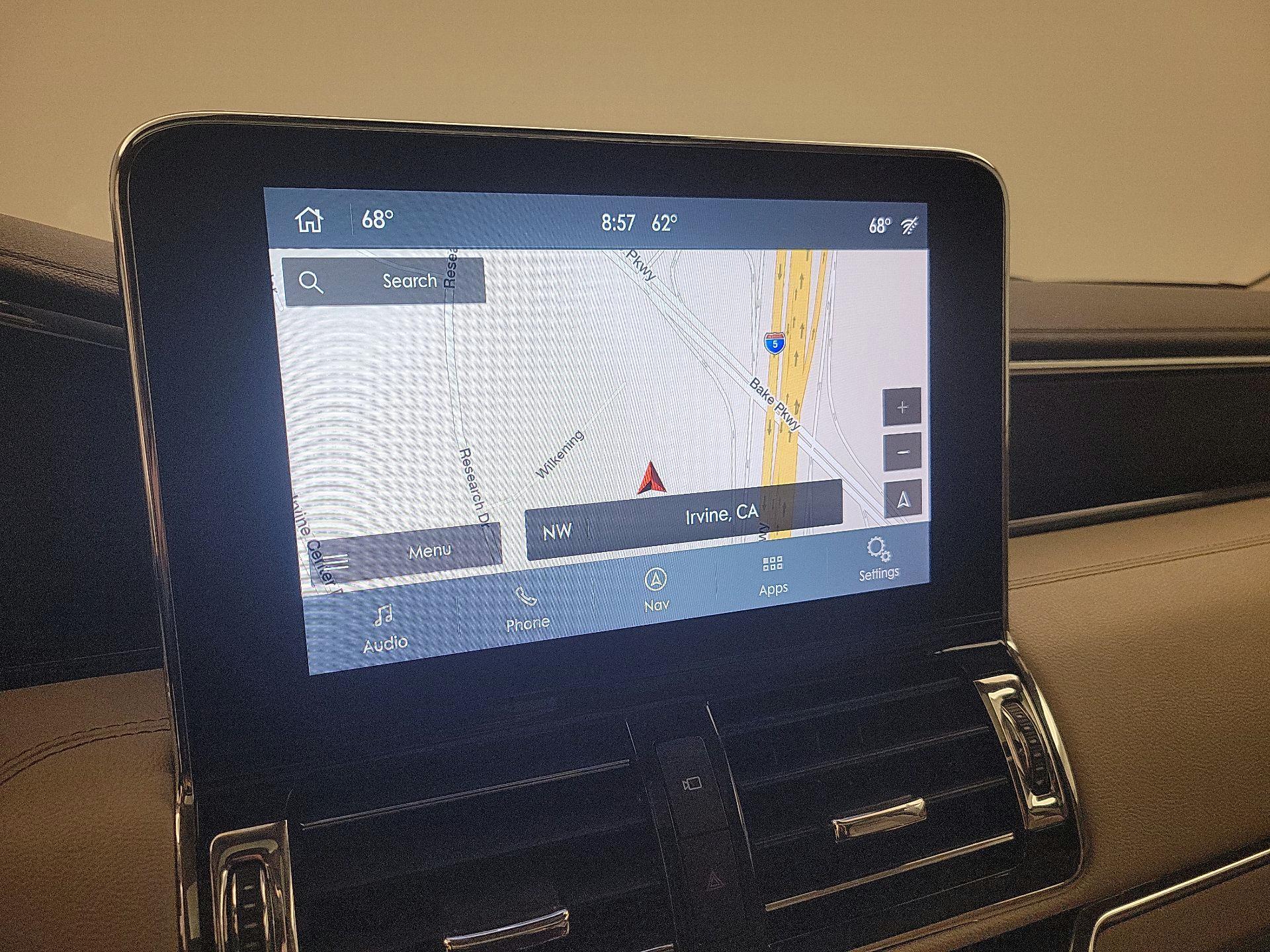 Thumbnail: 2020 Lincoln Navigator L - 12