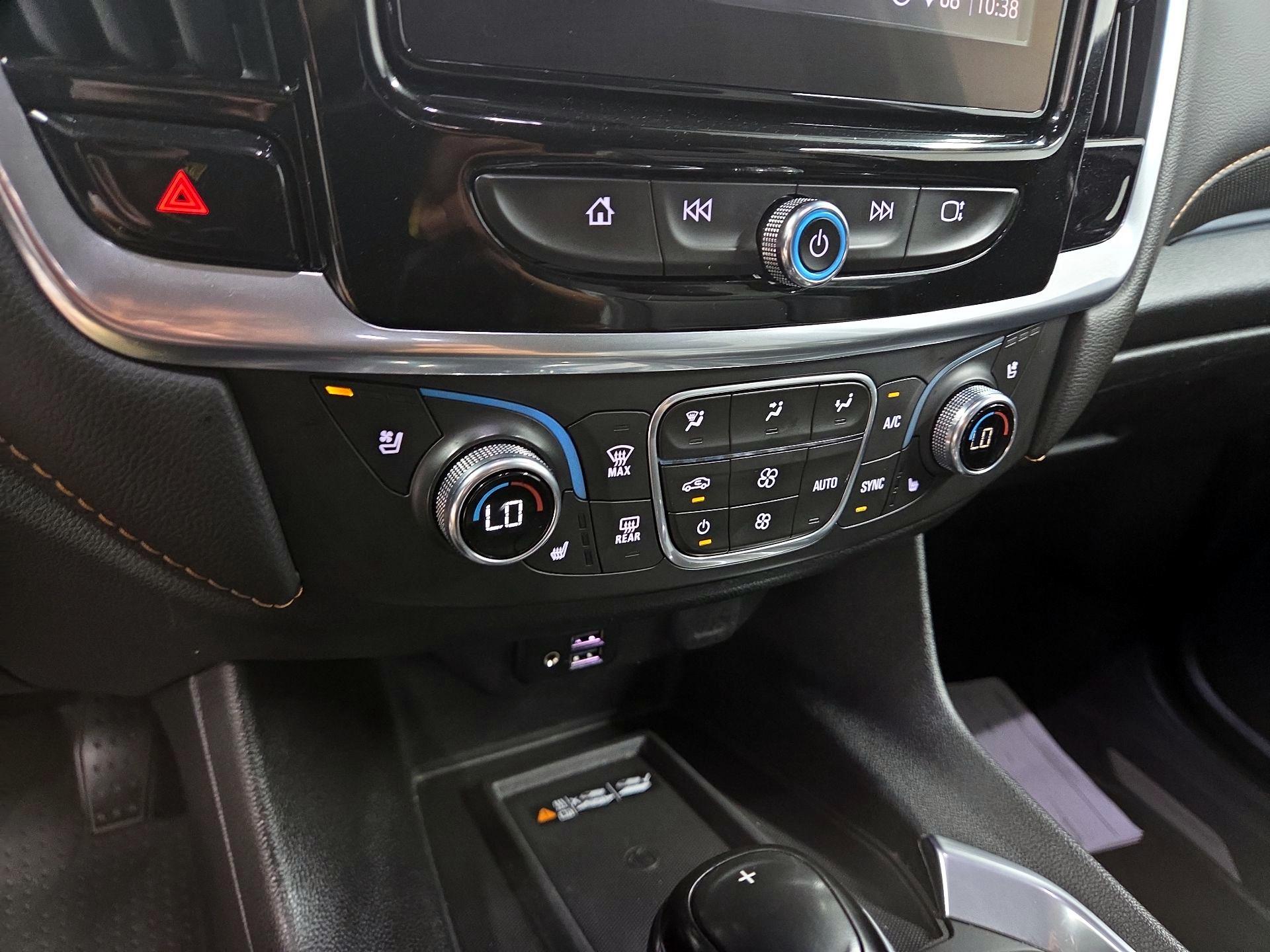 Thumbnail: 2020 Chevrolet Traverse - 14