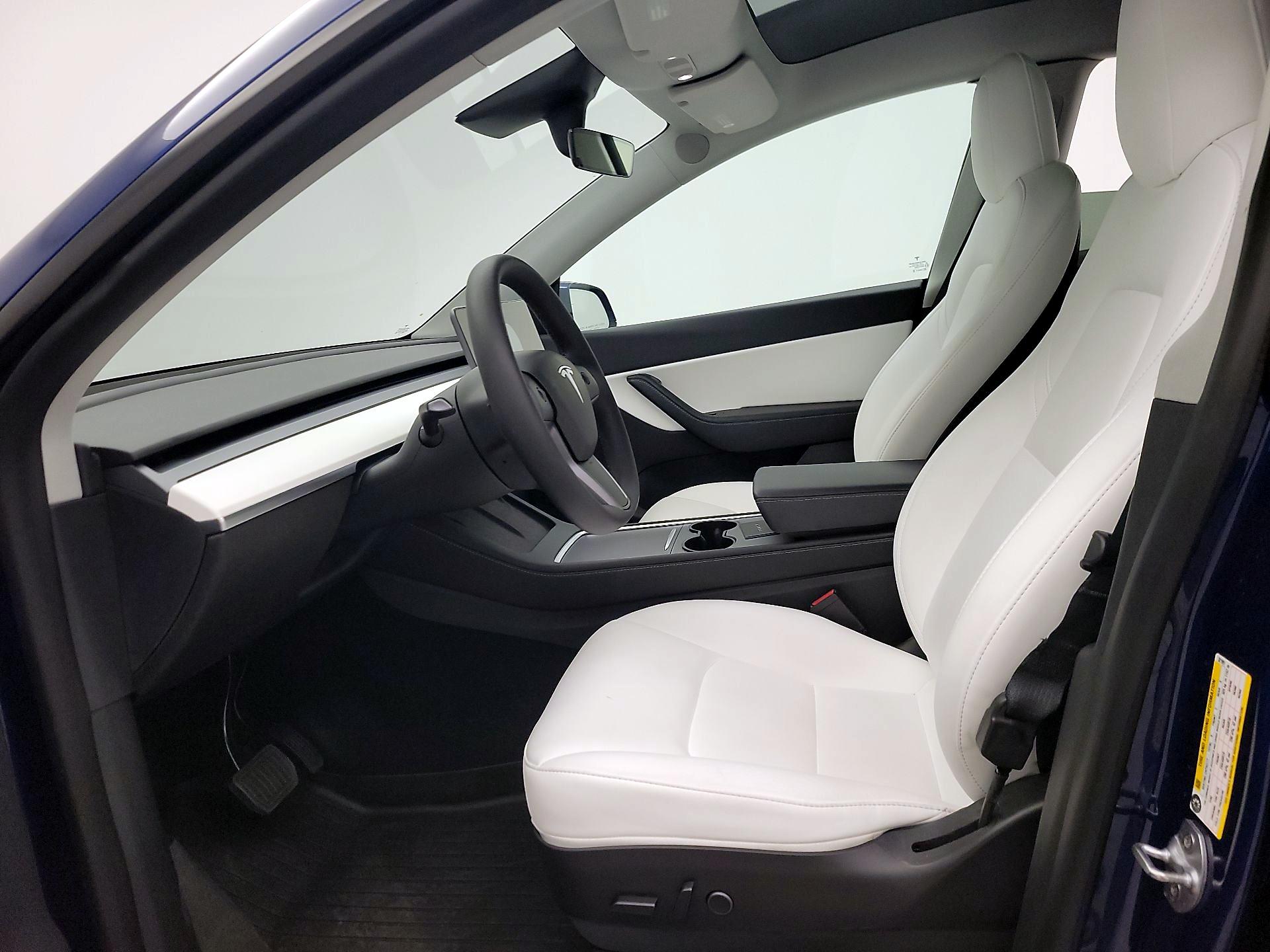 Thumbnail: 2022 Tesla Model Y - 11