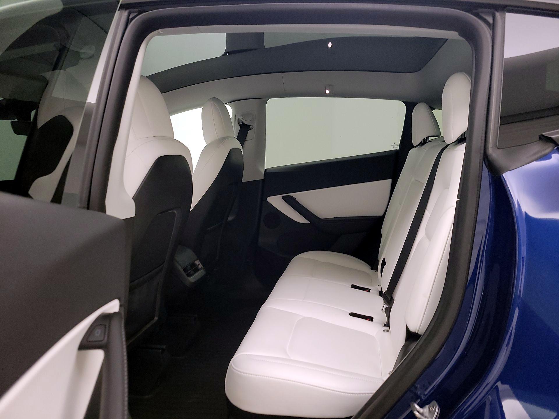 Thumbnail: 2022 Tesla Model Y - 19