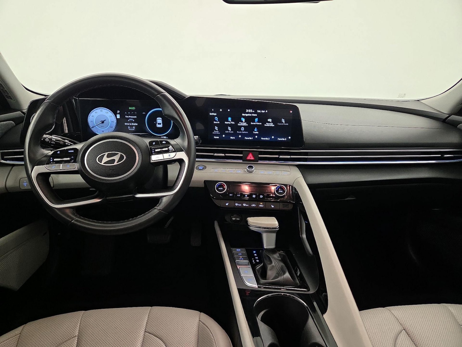 2024 Hyundai Elantra Limited - Photo 10