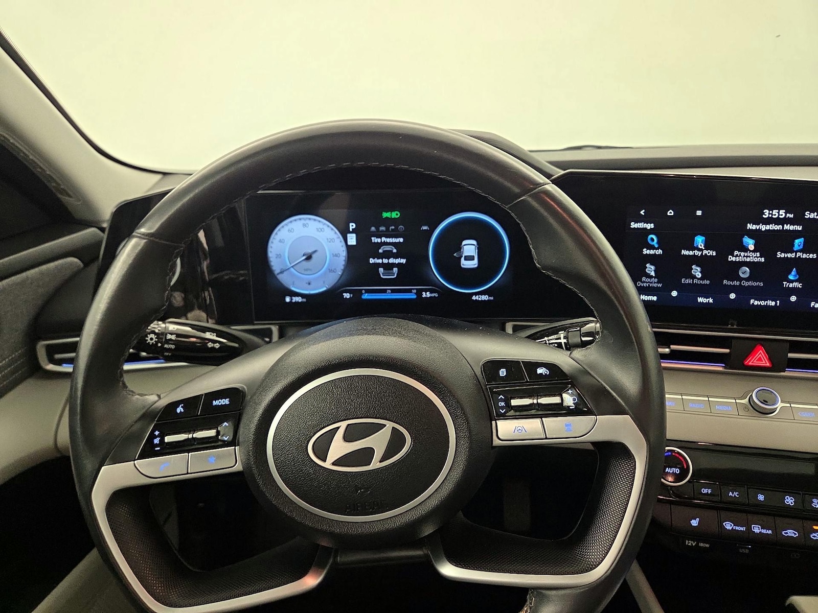 2024 Hyundai Elantra Limited - Photo 11