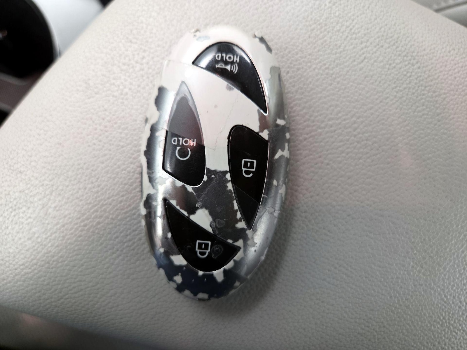 2024 Hyundai Elantra Limited - Photo 25