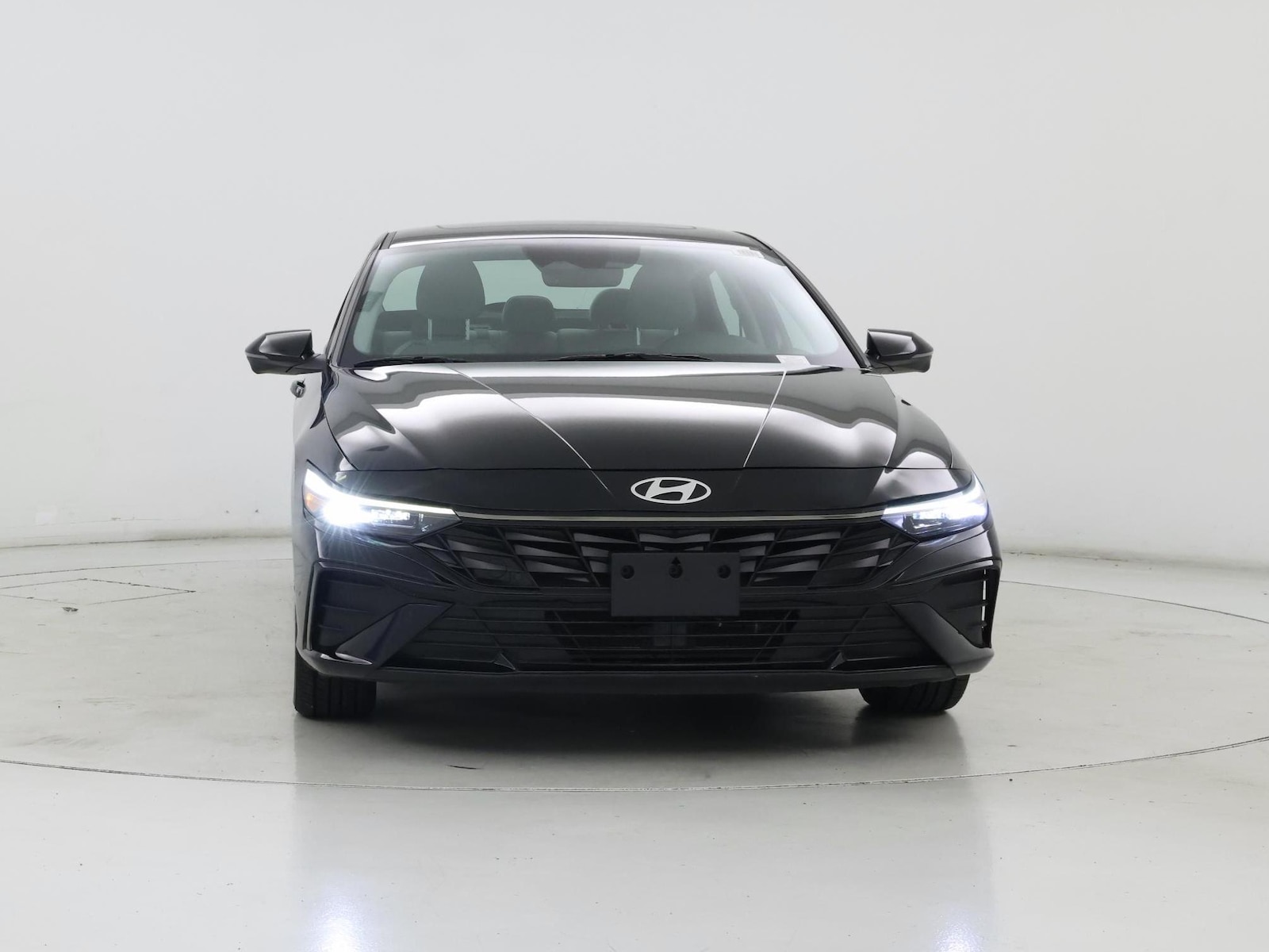 2024 Hyundai Elantra Limited - Photo 6
