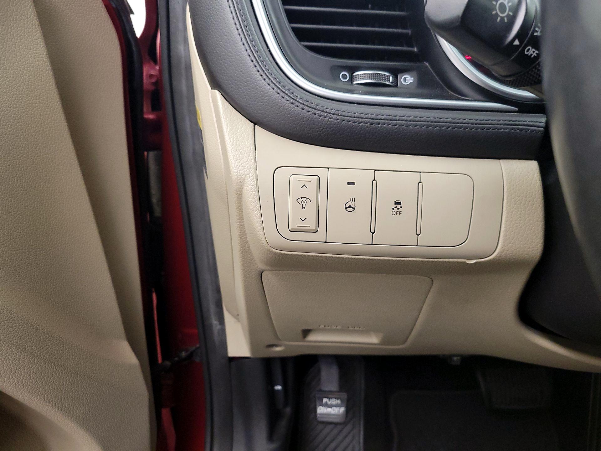 Thumbnail: 2015 Kia Optima - 13