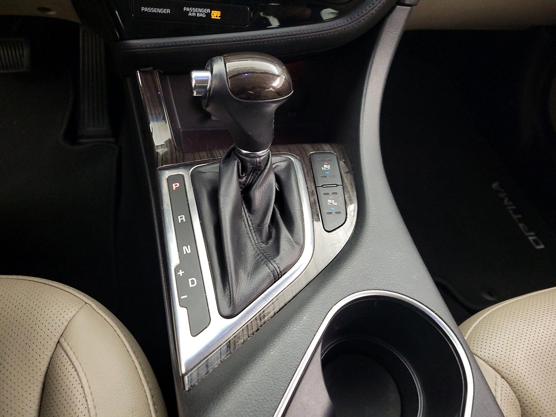 Thumbnail: 2015 Kia Optima - 17