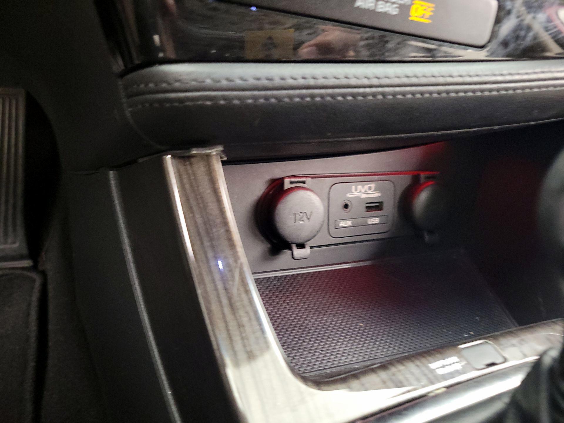 Thumbnail: 2015 Kia Optima - 18