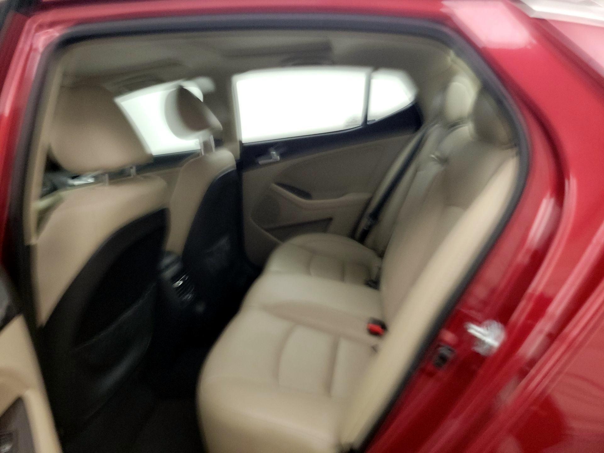 Thumbnail: 2015 Kia Optima - 19