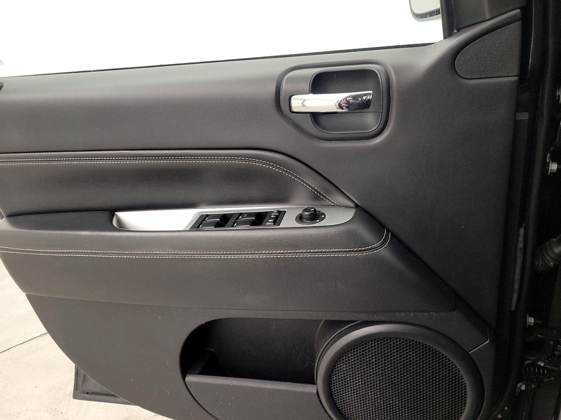 Thumbnail: 2016 Jeep Compass - 12