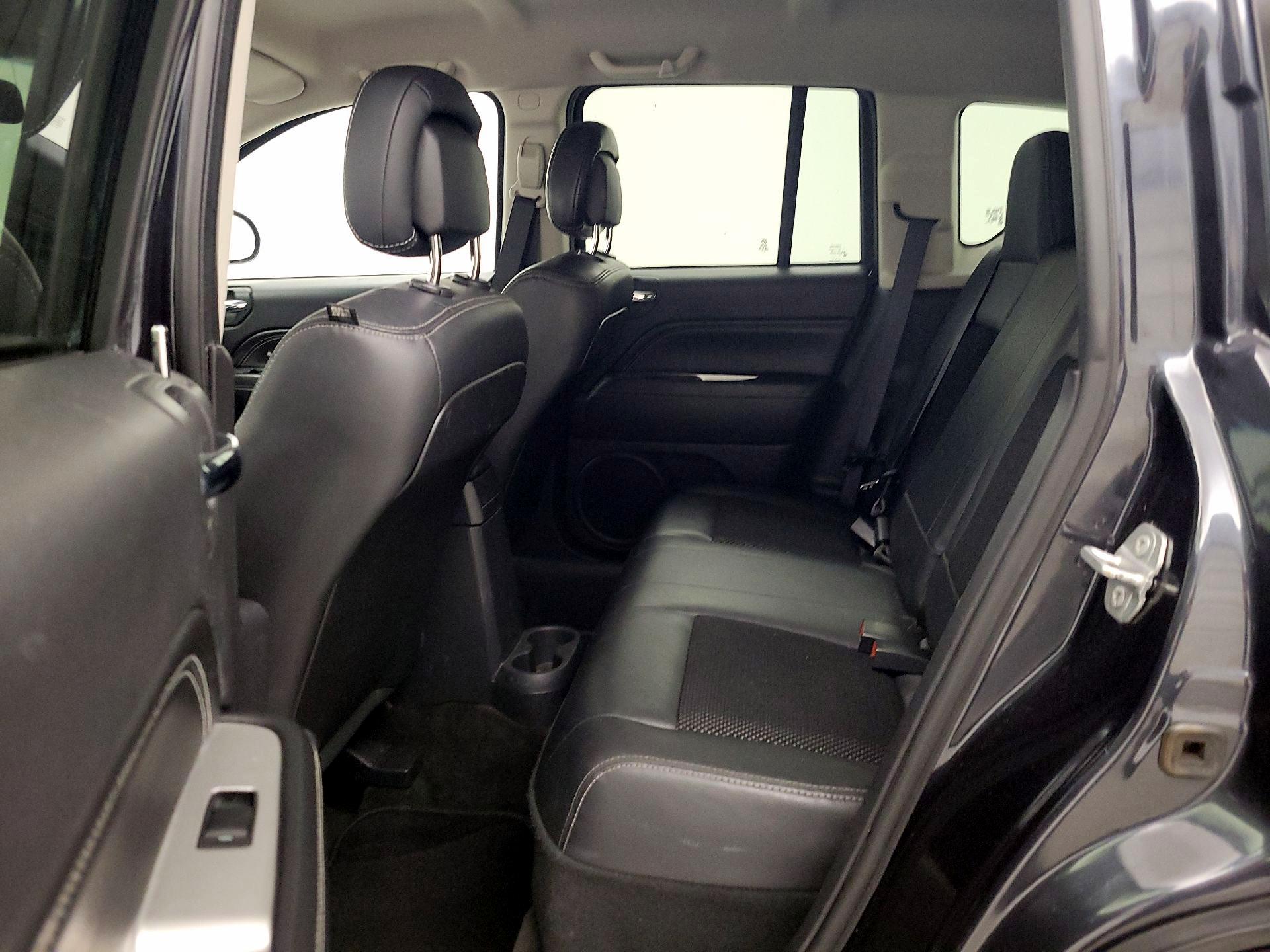 Thumbnail: 2016 Jeep Compass - 17