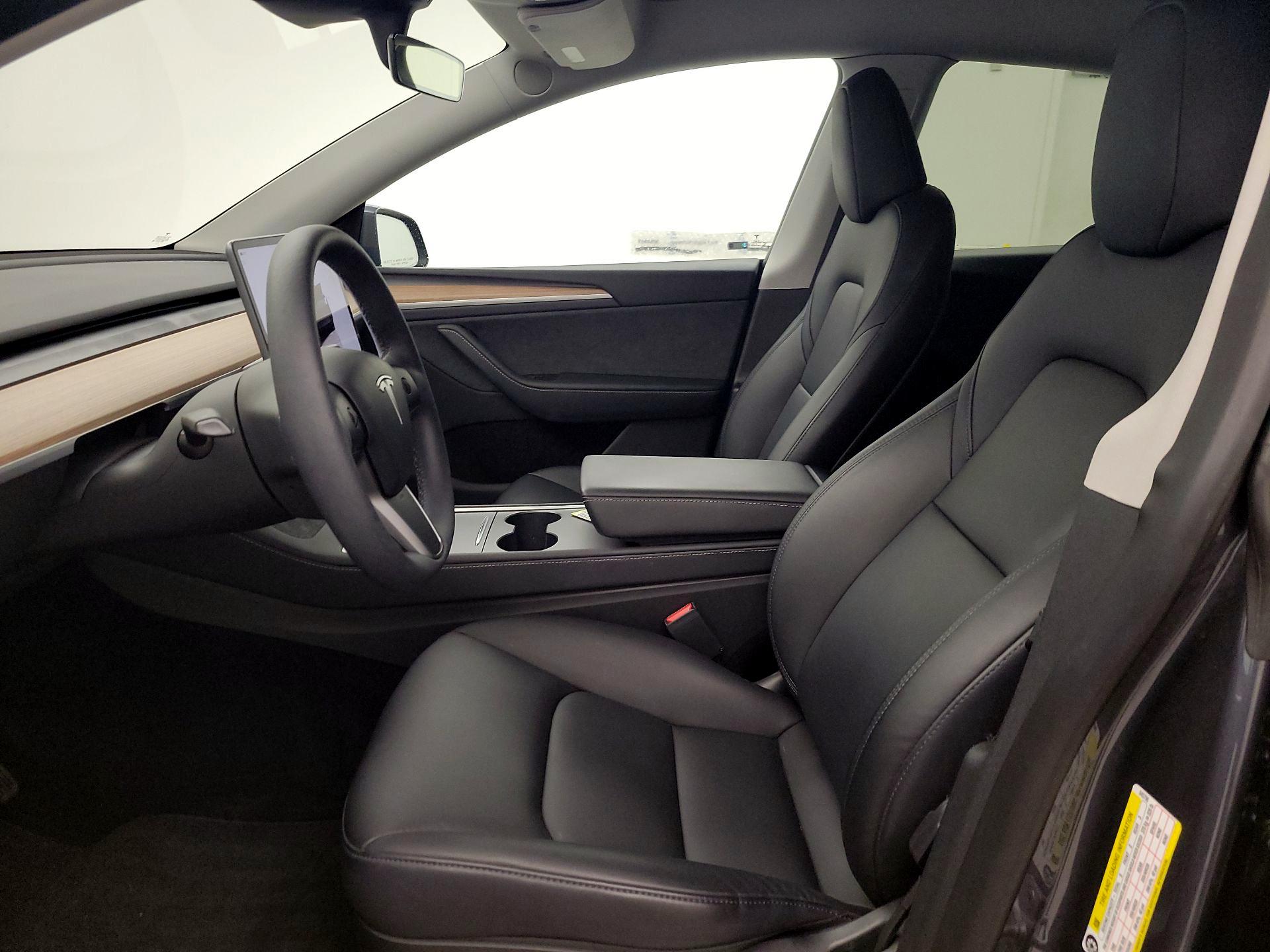 Thumbnail: 2023 Tesla Model Y - 9