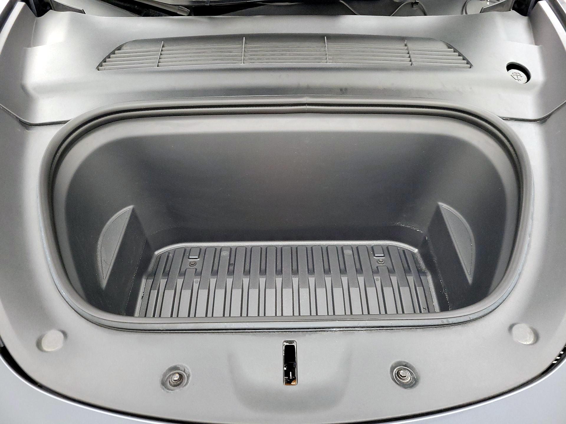 Thumbnail: 2023 Tesla Model Y - 18