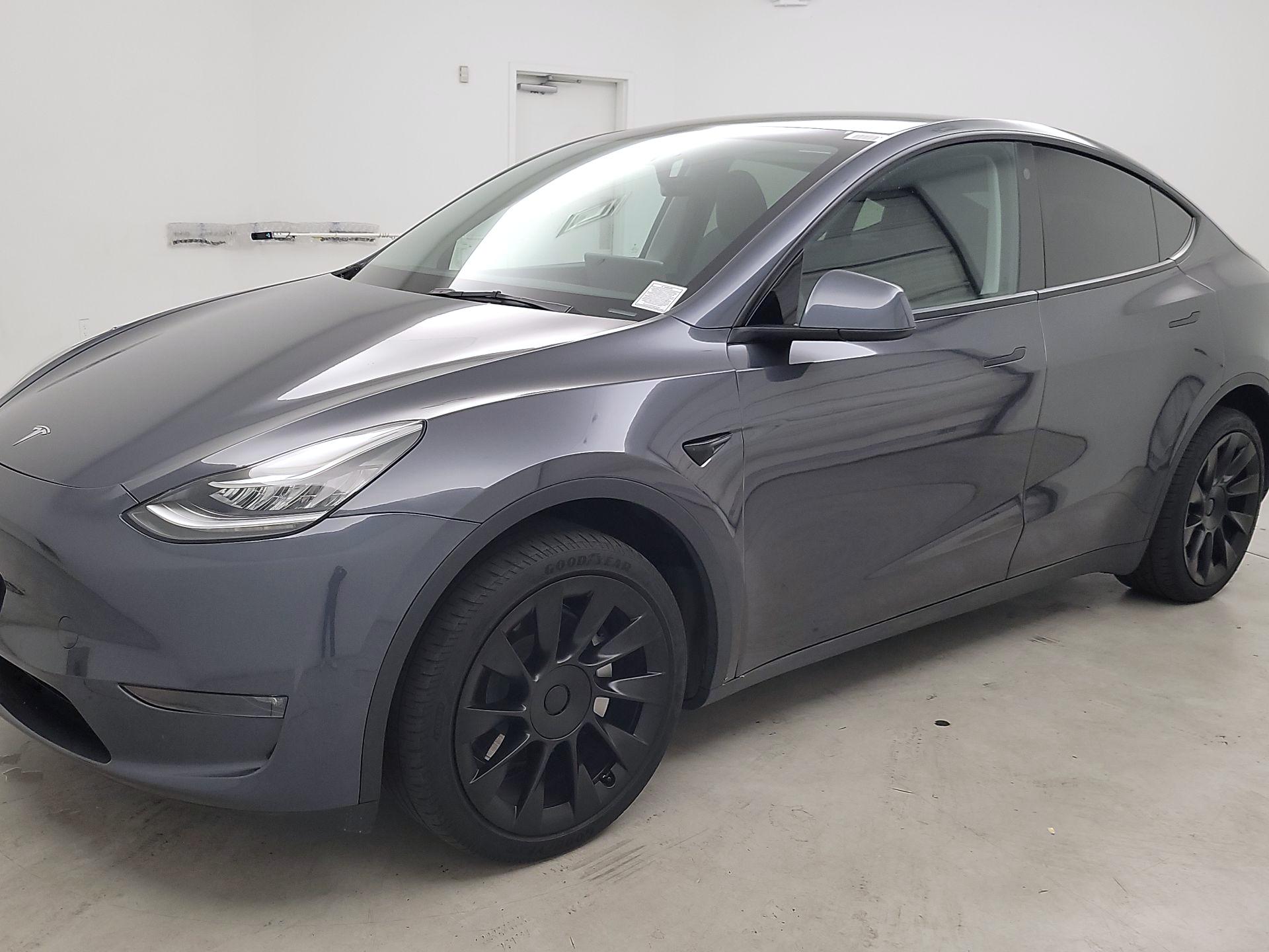 Thumbnail: 2023 Tesla Model Y - 3