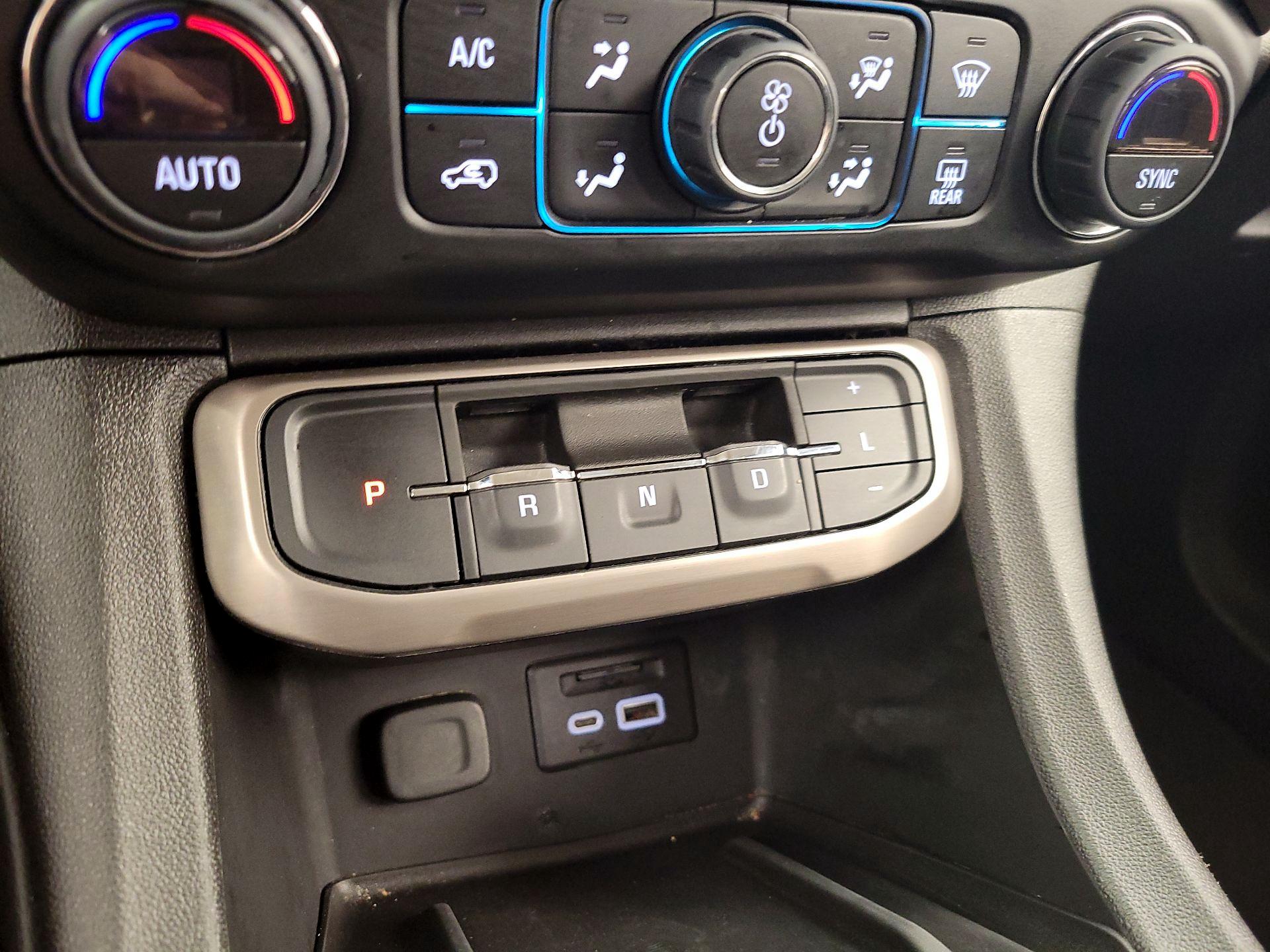 Thumbnail: 2023 GMC Acadia - 17