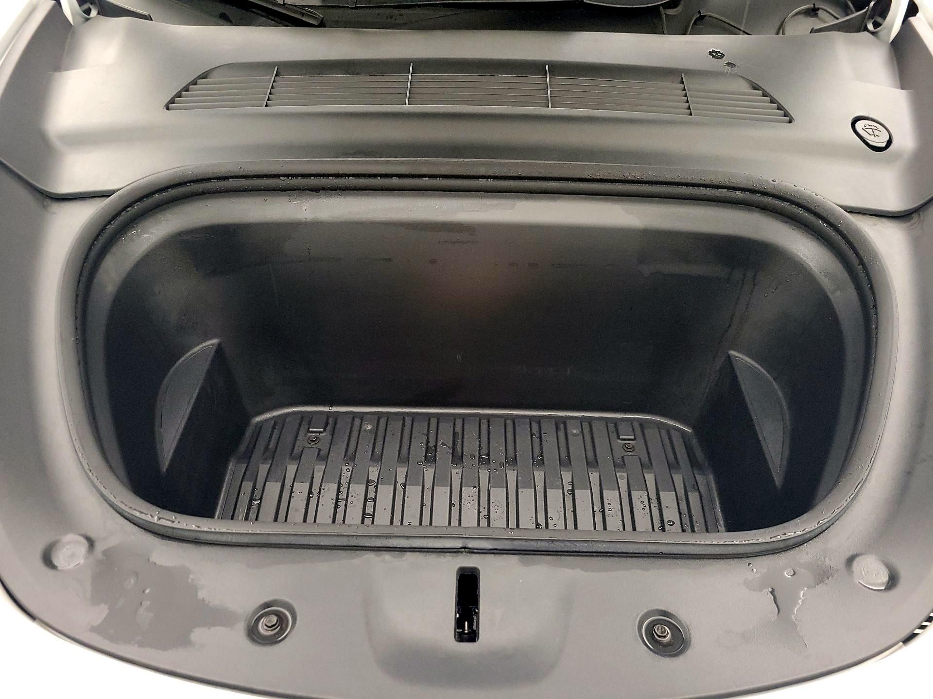 Thumbnail: 2022 Tesla Model Y - 20