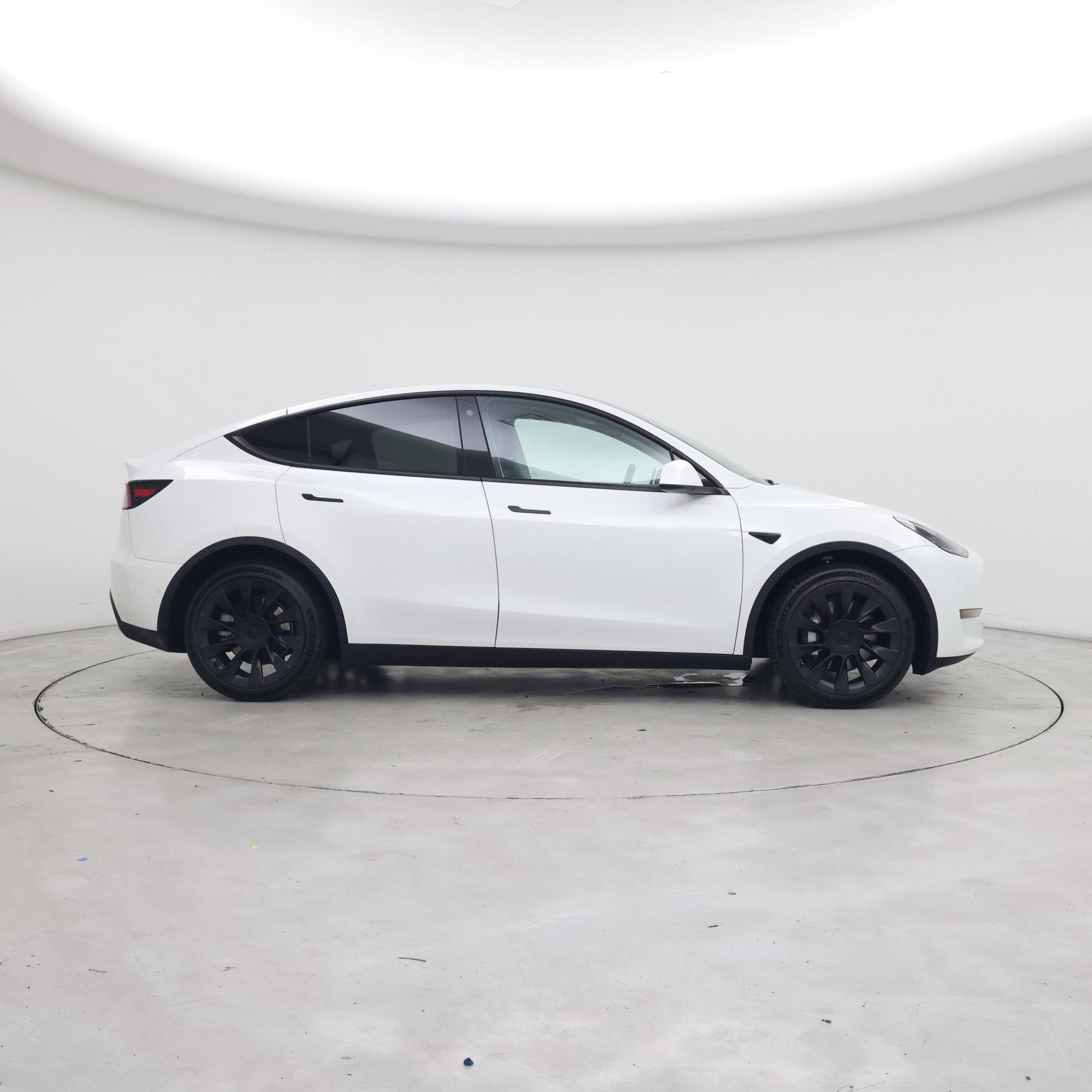 Thumbnail: 2022 Tesla Model Y - 7