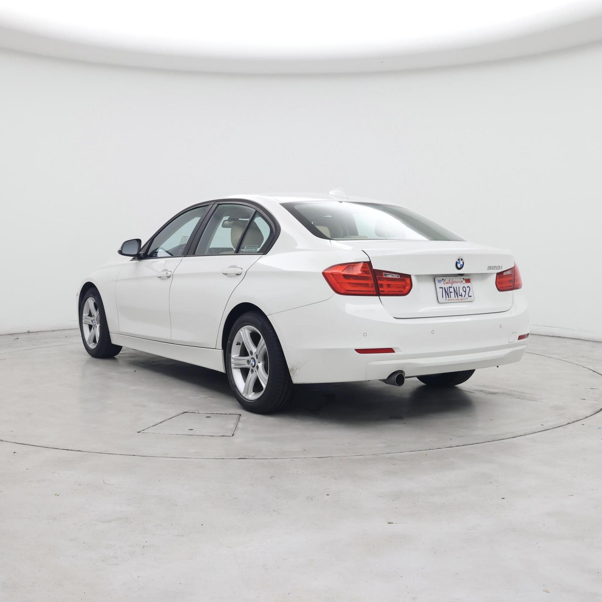 Thumbnail: 2015 BMW 3 Series - 2