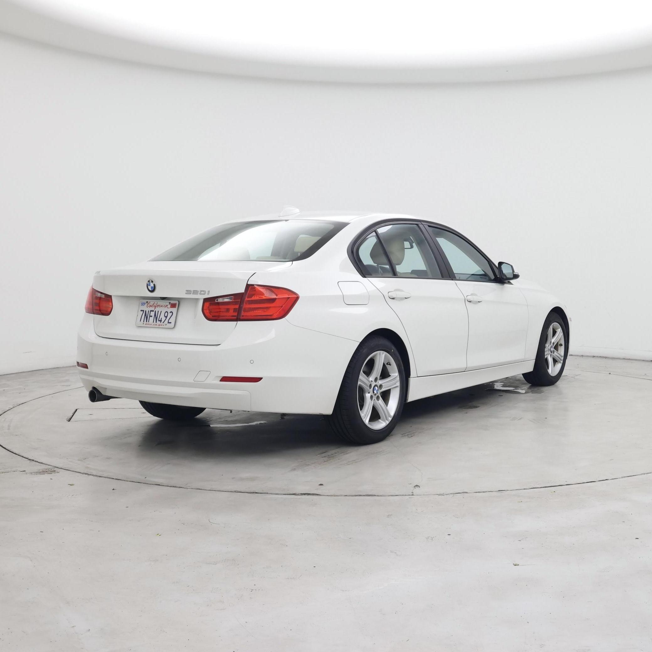 Thumbnail: 2015 BMW 3 Series - 8