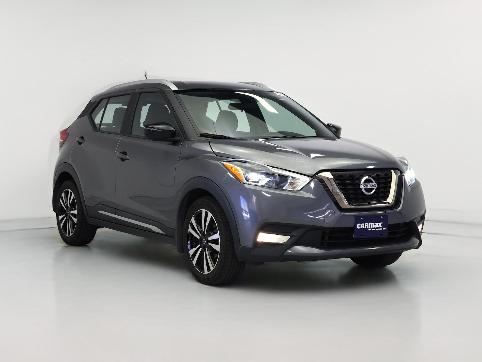 2019 Nissan Kicks SR