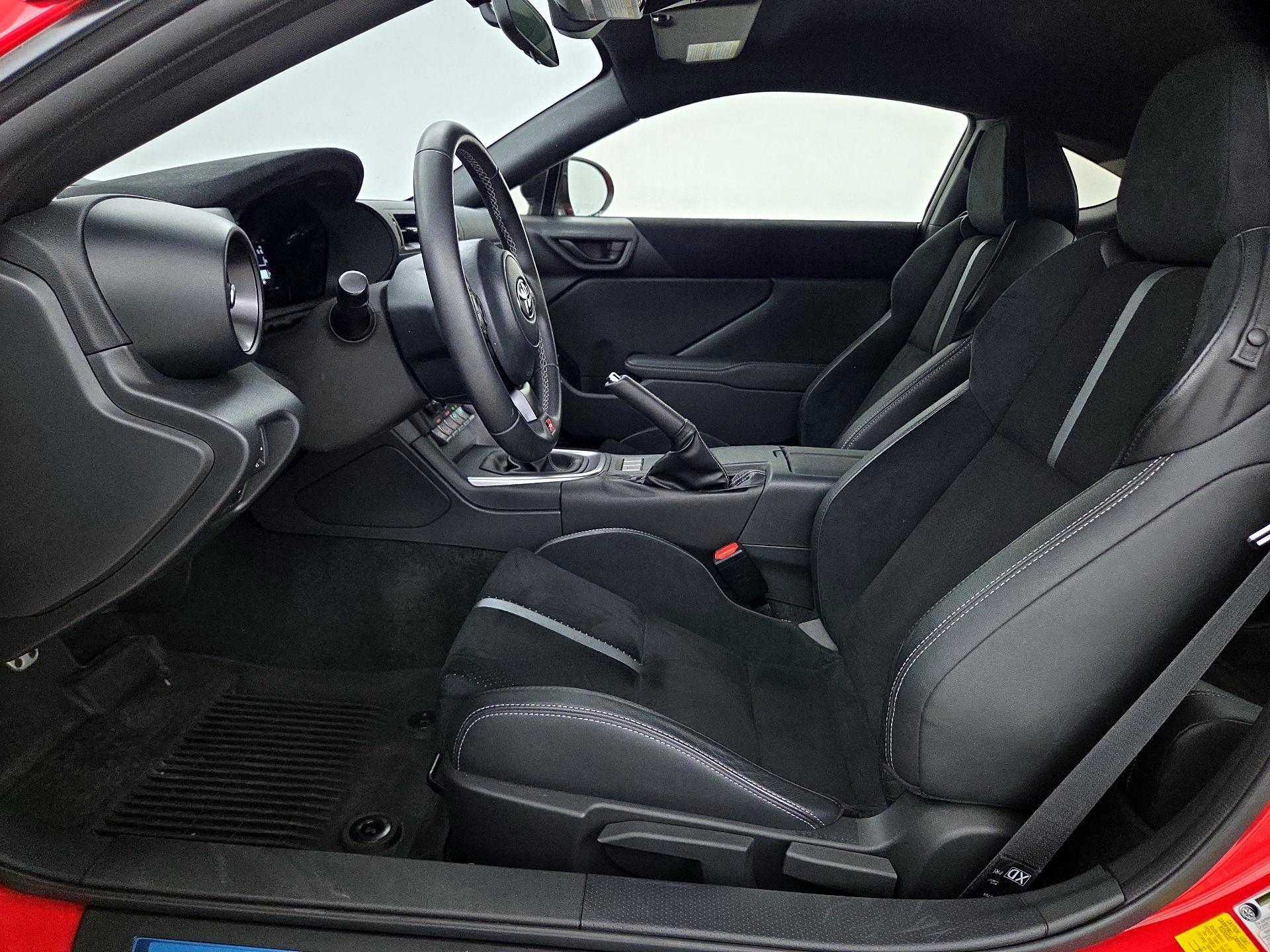 Thumbnail: 2024 Toyota GR86 - 11