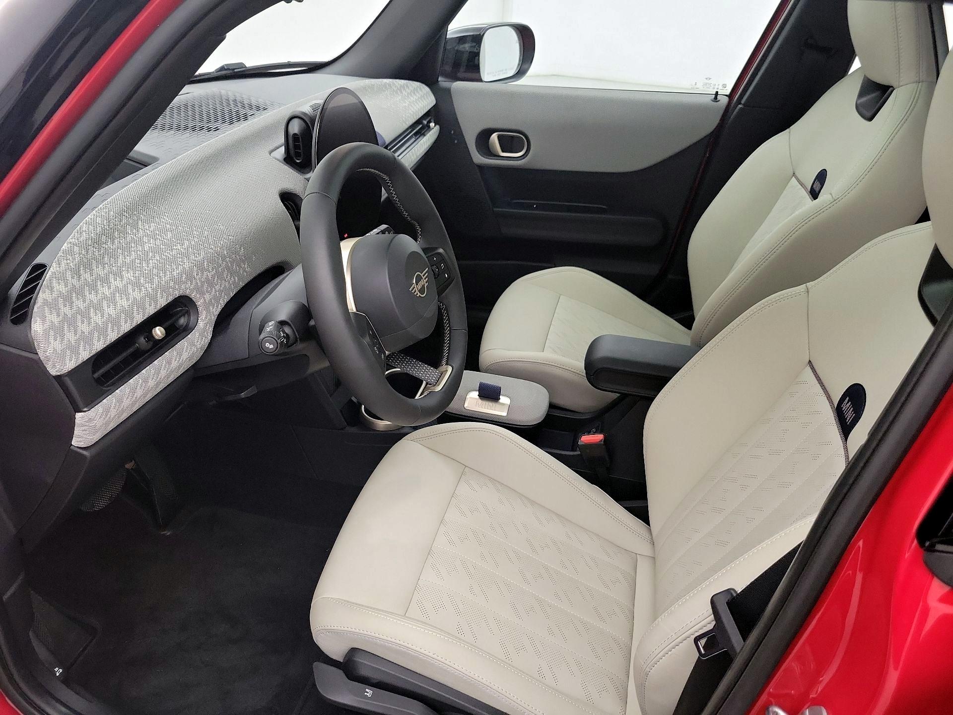 Thumbnail: 2026 MINI Cooper Hardtop - 11