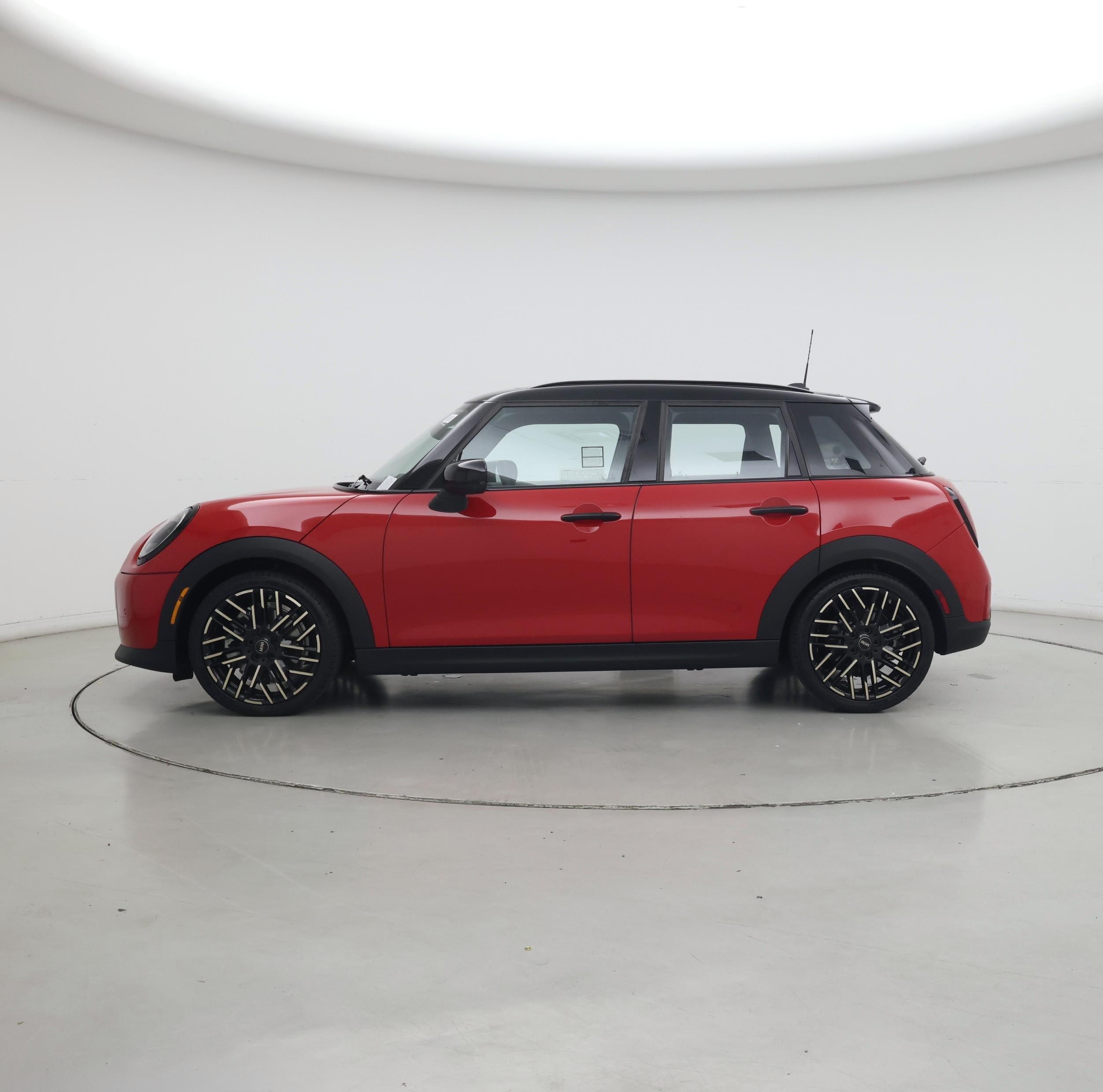 Thumbnail: 2026 MINI Cooper Hardtop - 3