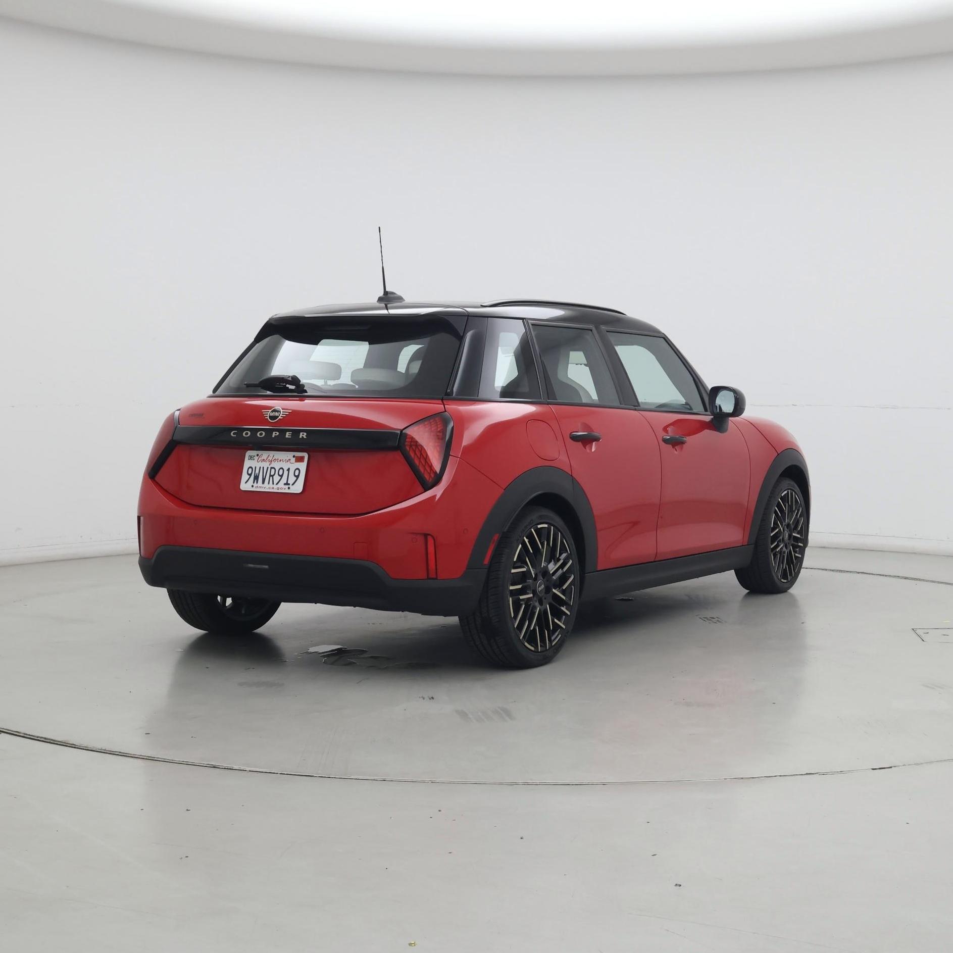 Thumbnail: 2026 MINI Cooper Hardtop - 8