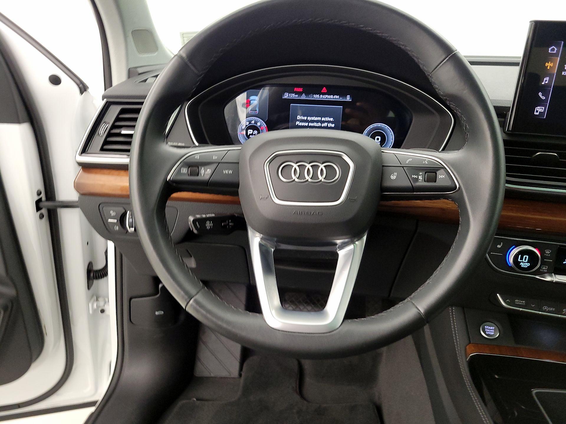Thumbnail: 2023 Audi Q5 - 10