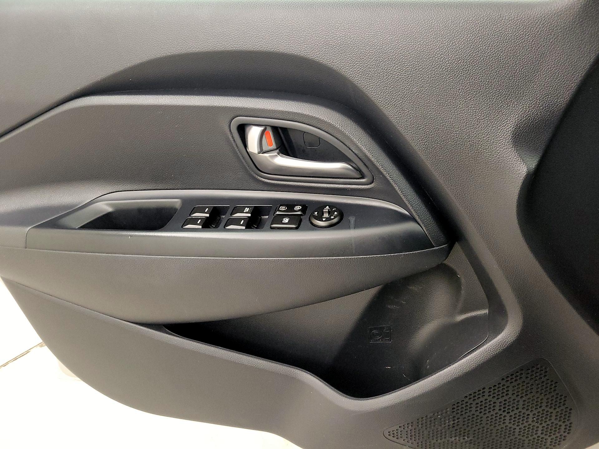 Thumbnail: 2016 Kia Rio5 - 12