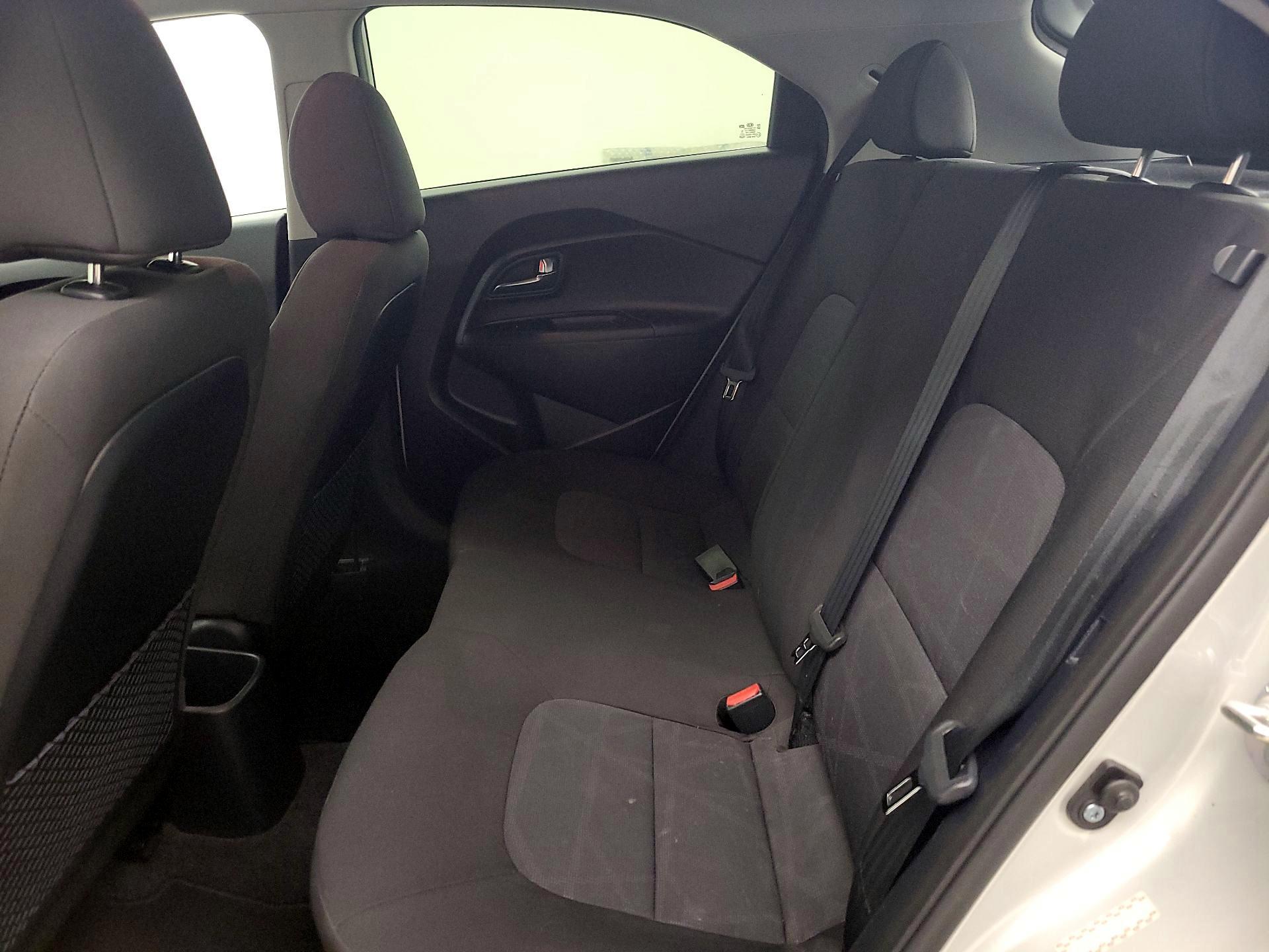 Thumbnail: 2016 Kia Rio5 - 18