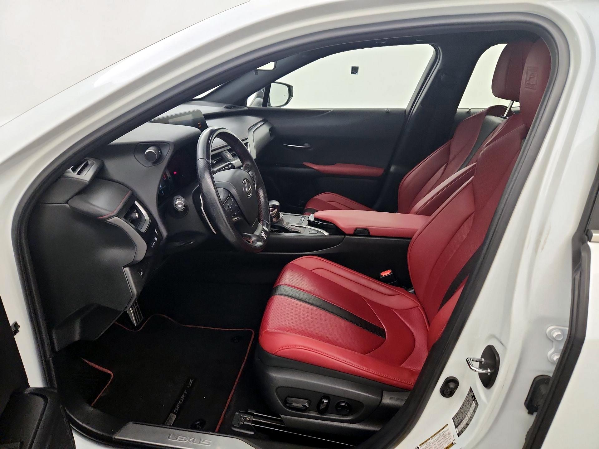 Thumbnail: 2021 Lexus UX - 11