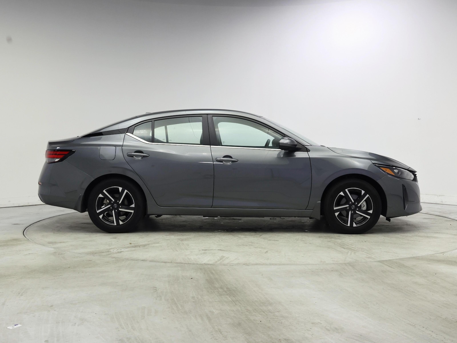 2025 Nissan Sentra SV - Photo 8