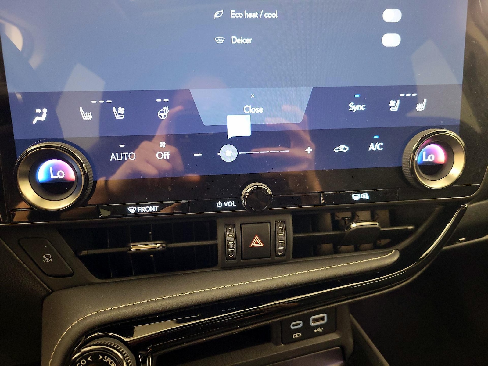 2025 Lexus NX Hybrid 350h - Photo 17