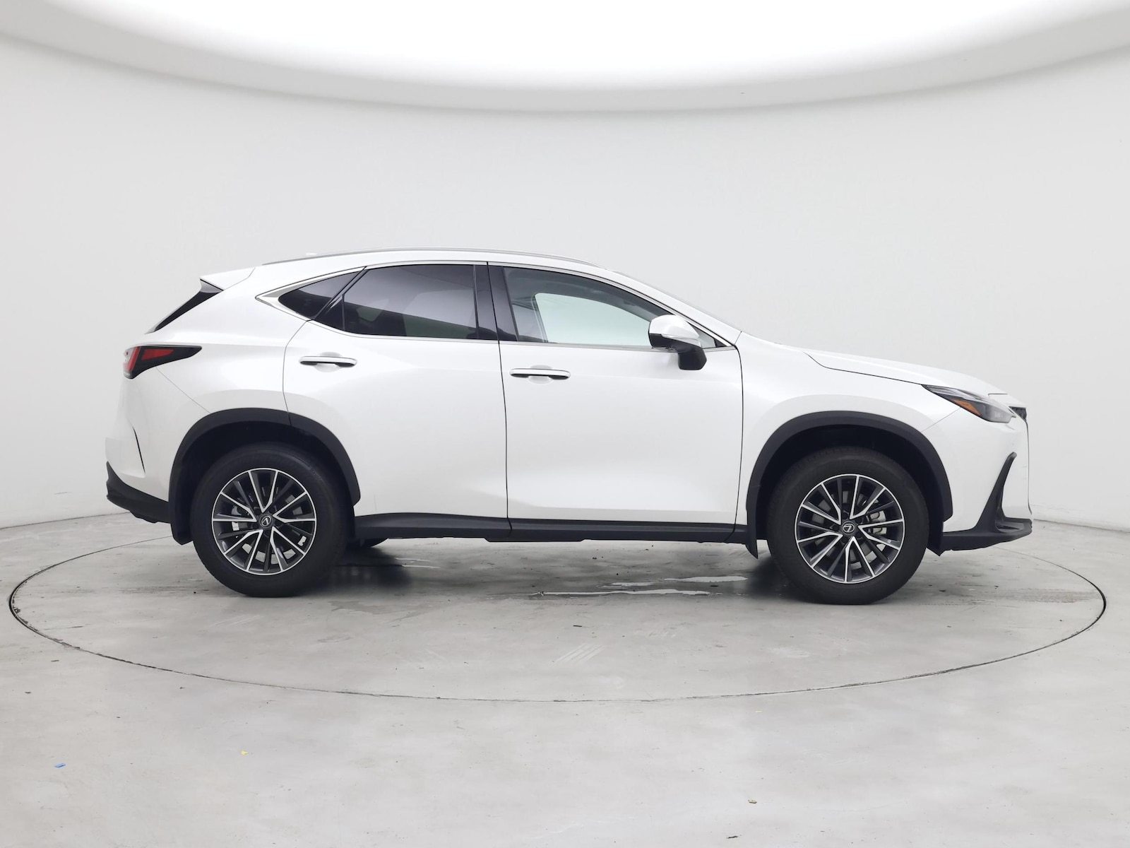 2025 Lexus NX Hybrid 350h - Photo 8