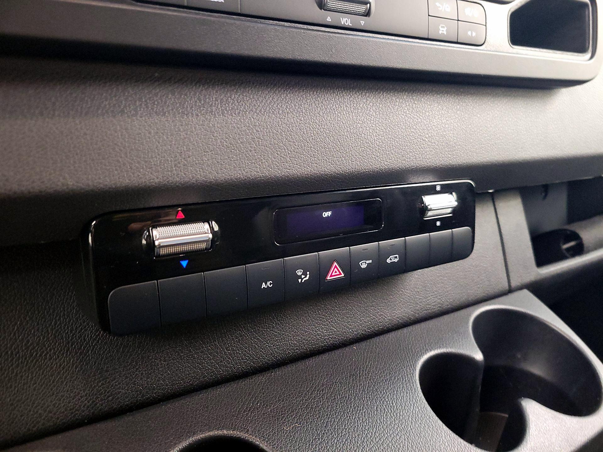 Thumbnail: 2023 Mercedes-Benz Sprinter - 16