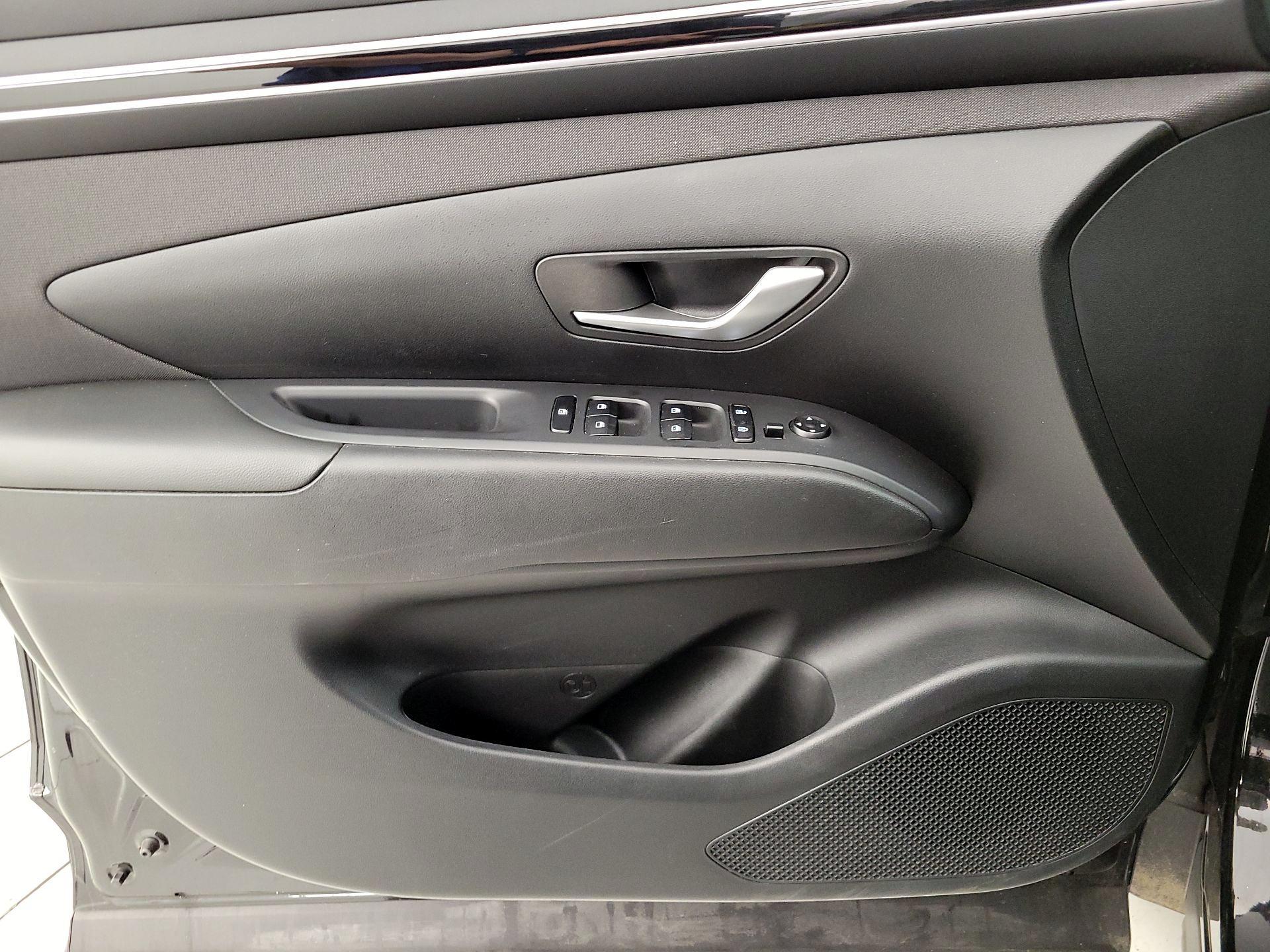 Thumbnail: 2023 Hyundai Tucson - 12