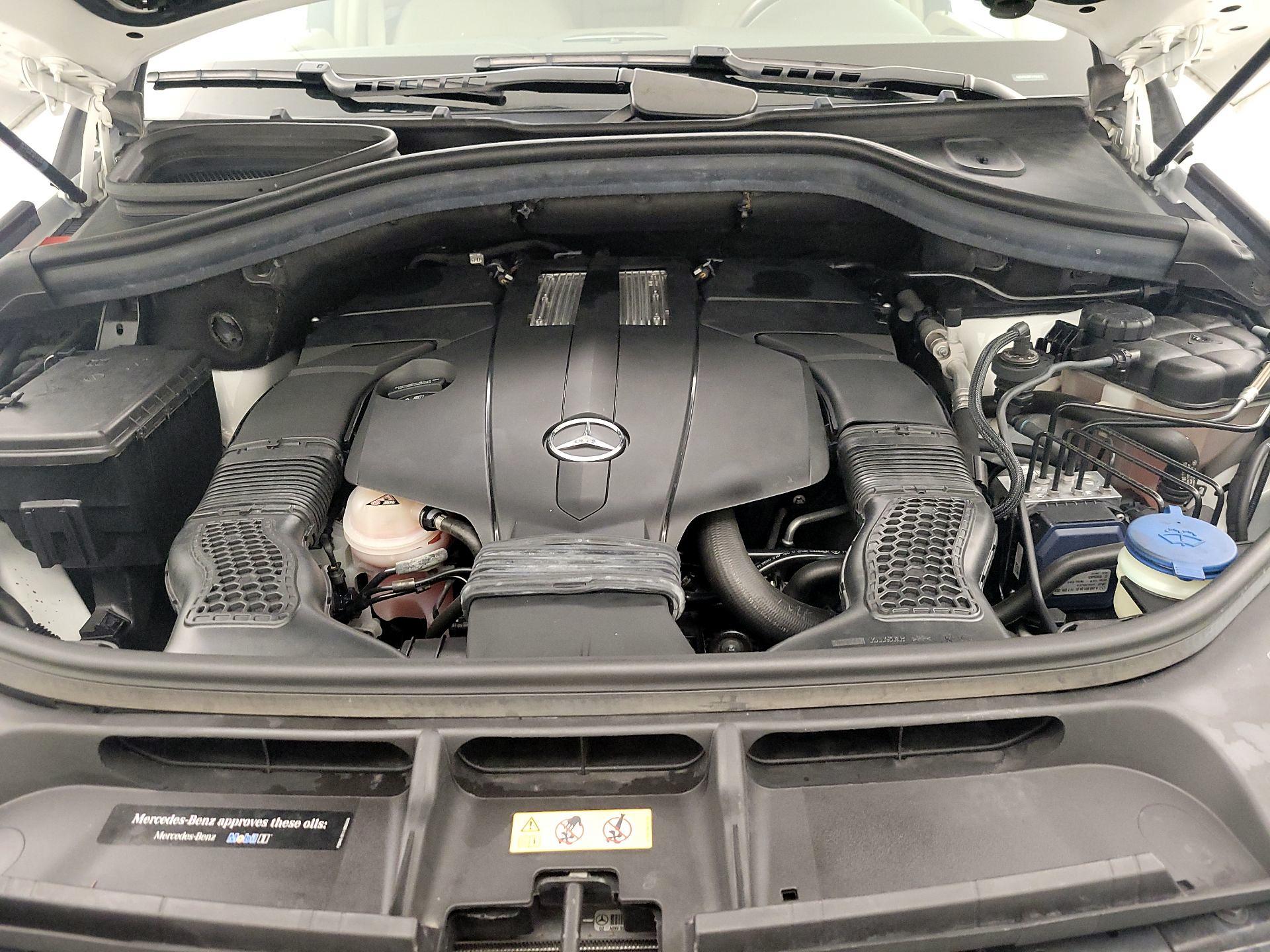 Thumbnail: 2015 Mercedes-Benz M-Class - 19